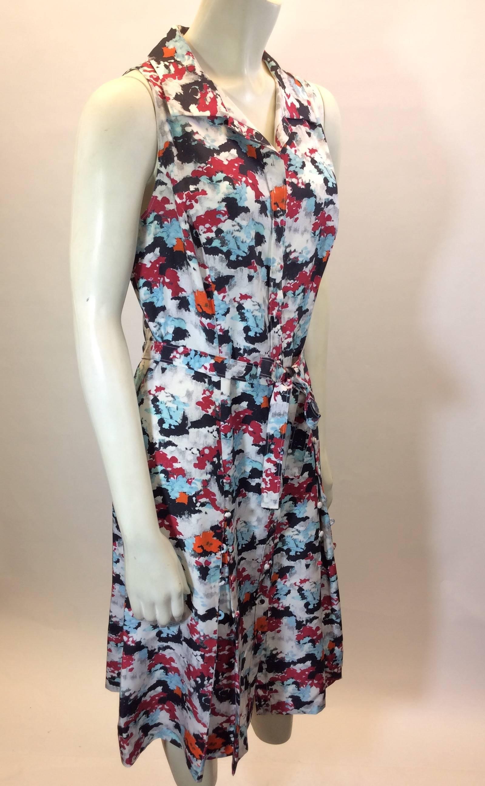 Gray Carolina Herrera New York Collared Printed Sleeveless Dress For Sale