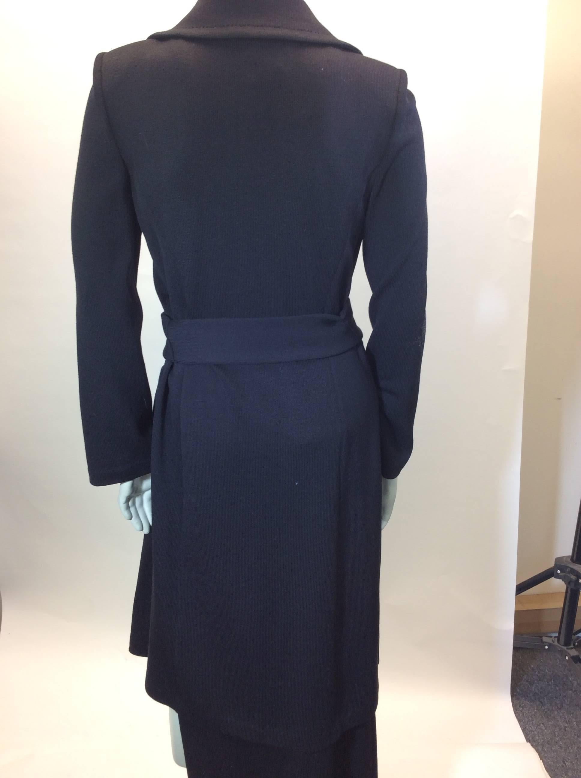 St John Black Knit Skirt set  In Excellent Condition For Sale In Narberth, PA