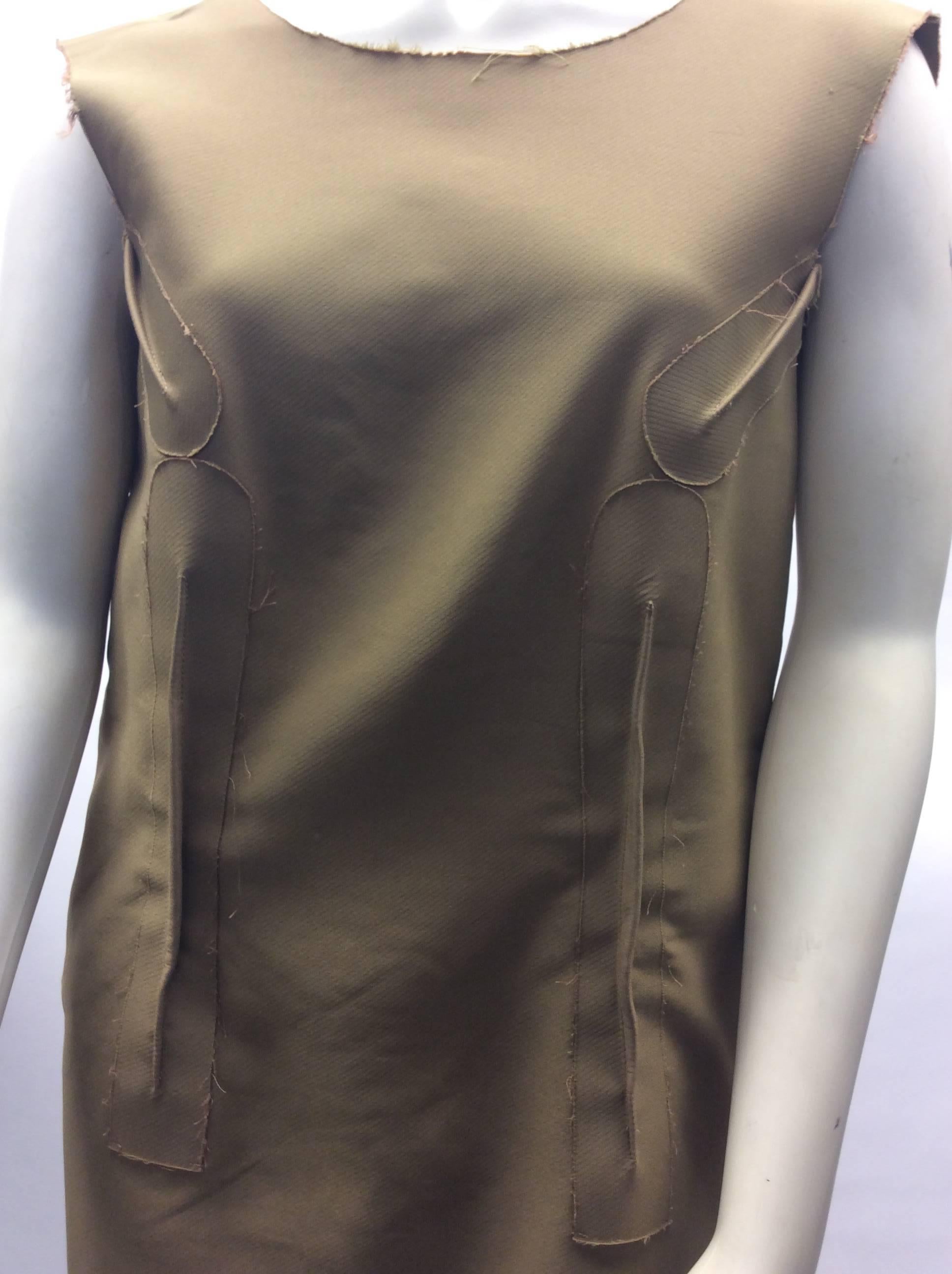 Marni Khaki Frayed Shift Dress
Made in Italy 
Size 38
Made out of cotton/nylon/elastane
Pockets in front with intentional frayed trim and piping 
