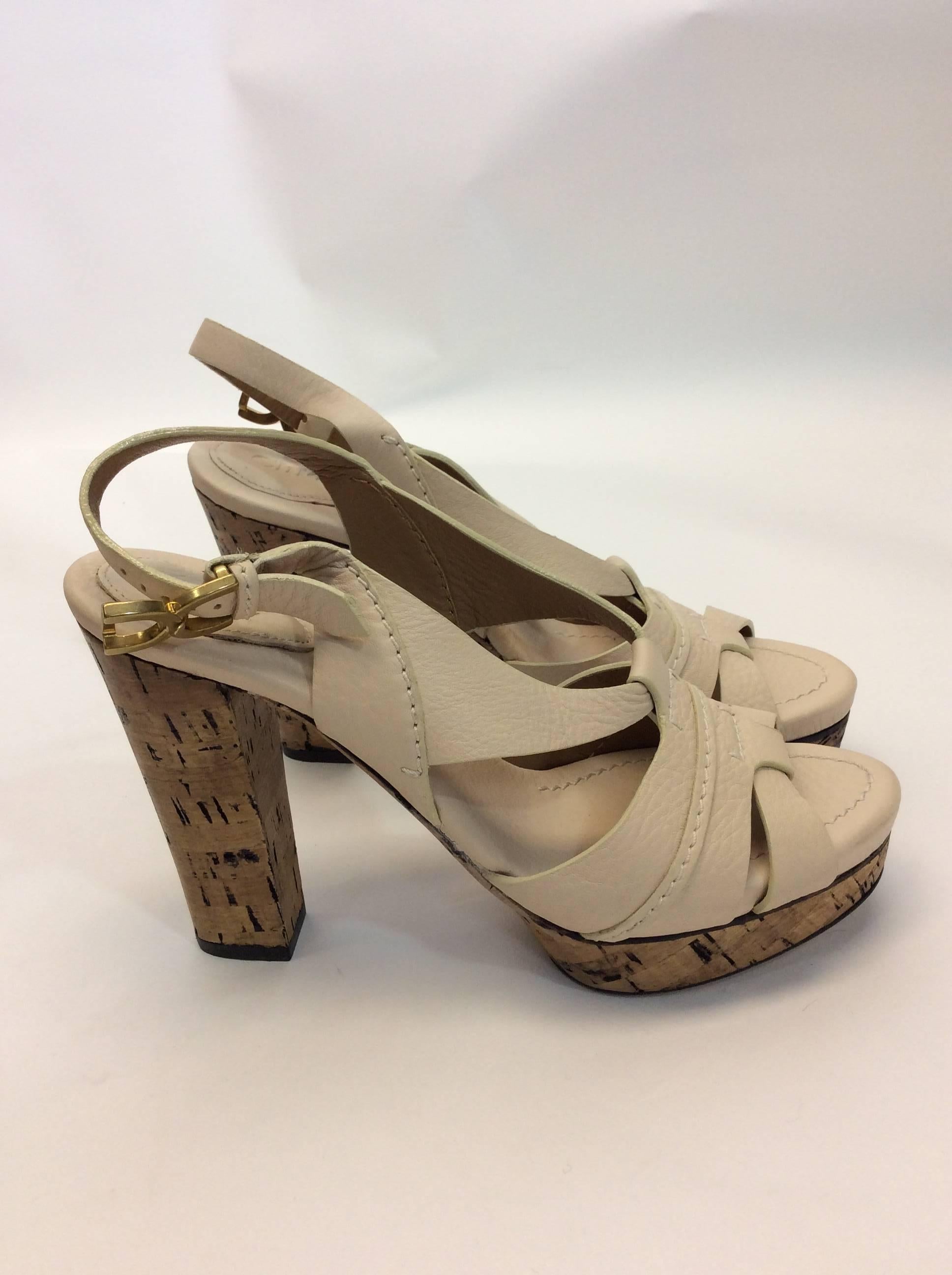 Chloe New Nude Leather Cork Heels In New Condition In Narberth, PA