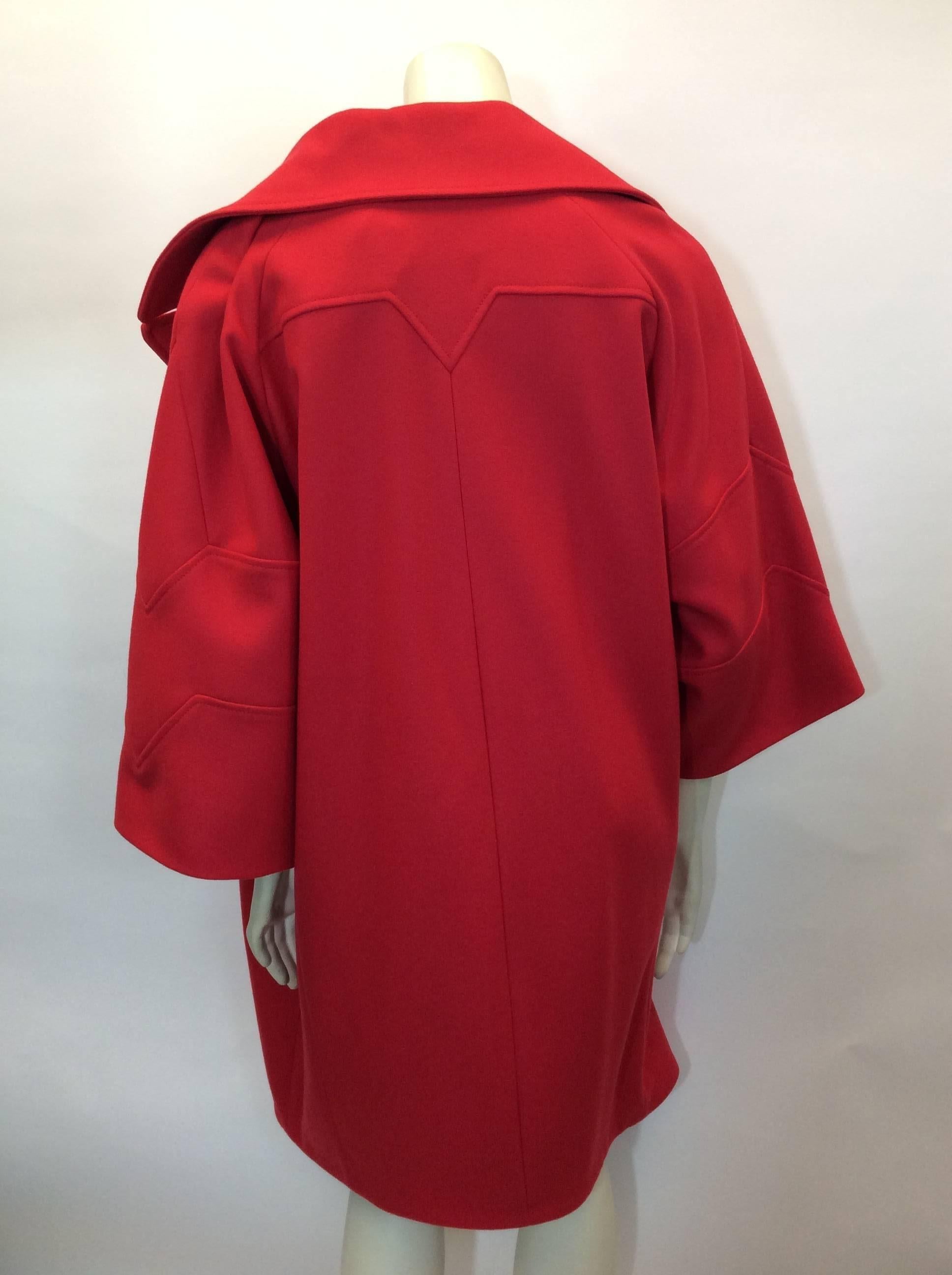 Versace Collection Red Large Collared Coat In Excellent Condition For Sale In Narberth, PA