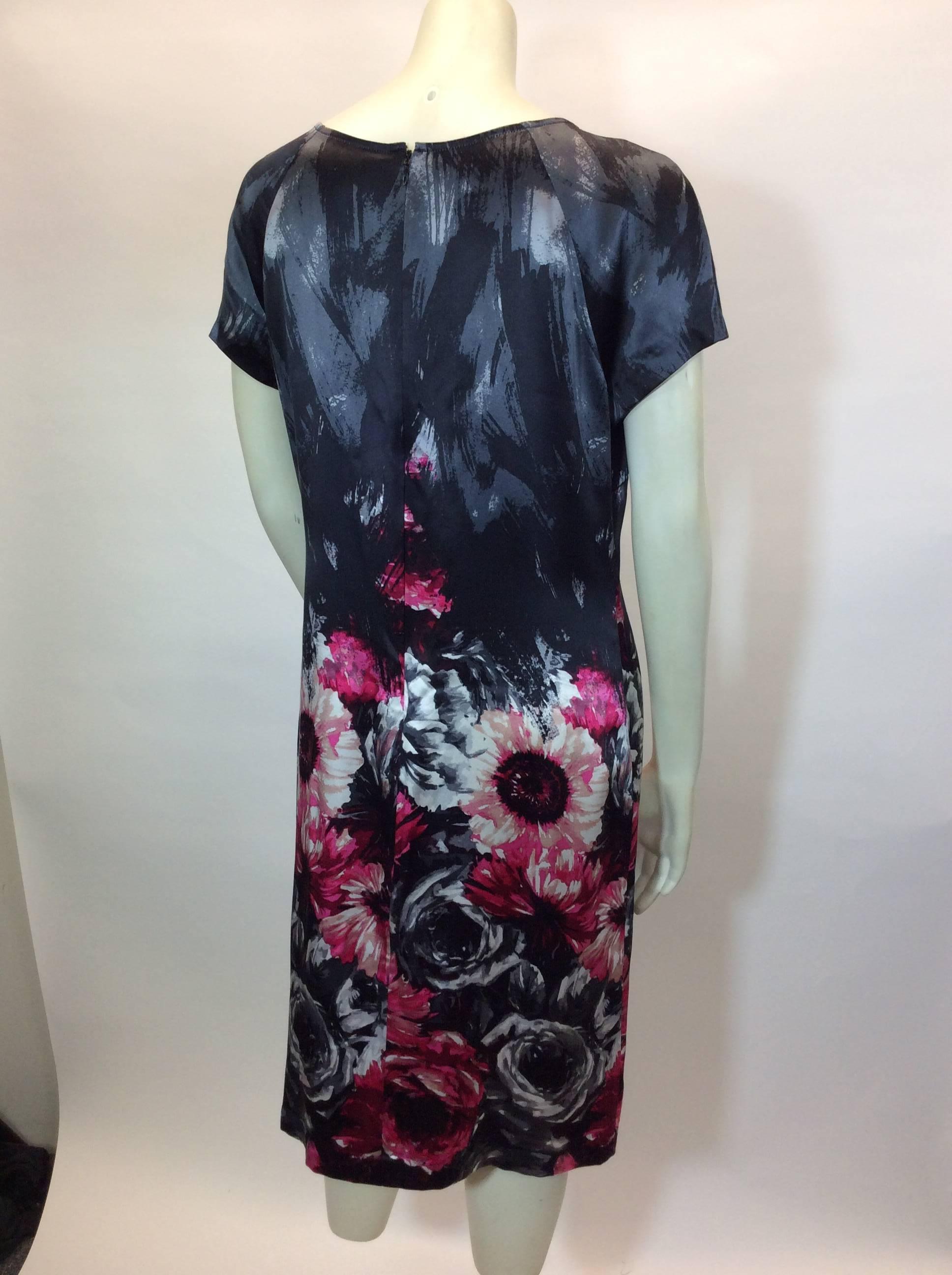 St. John Floral Printed Silk Dress In Excellent Condition For Sale In Narberth, PA
