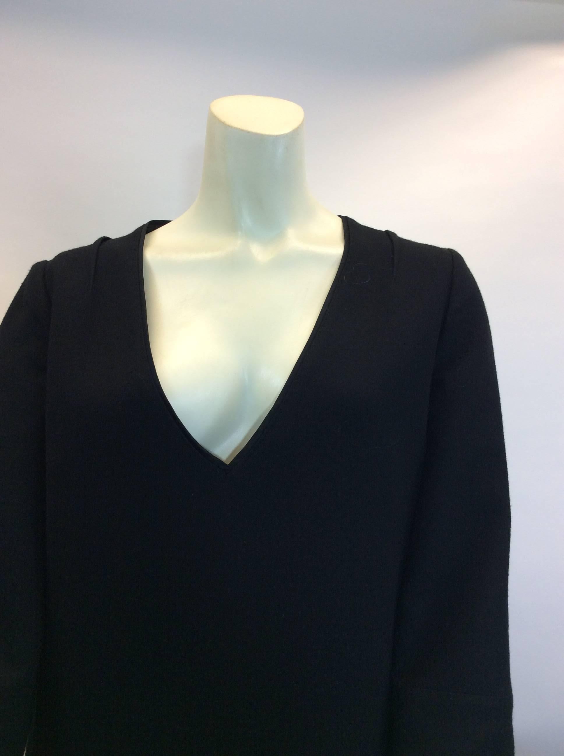 Costume National Black Wool Dress
Size 40
$450
V neck style
100% wool
Fully lined, 100% silk 