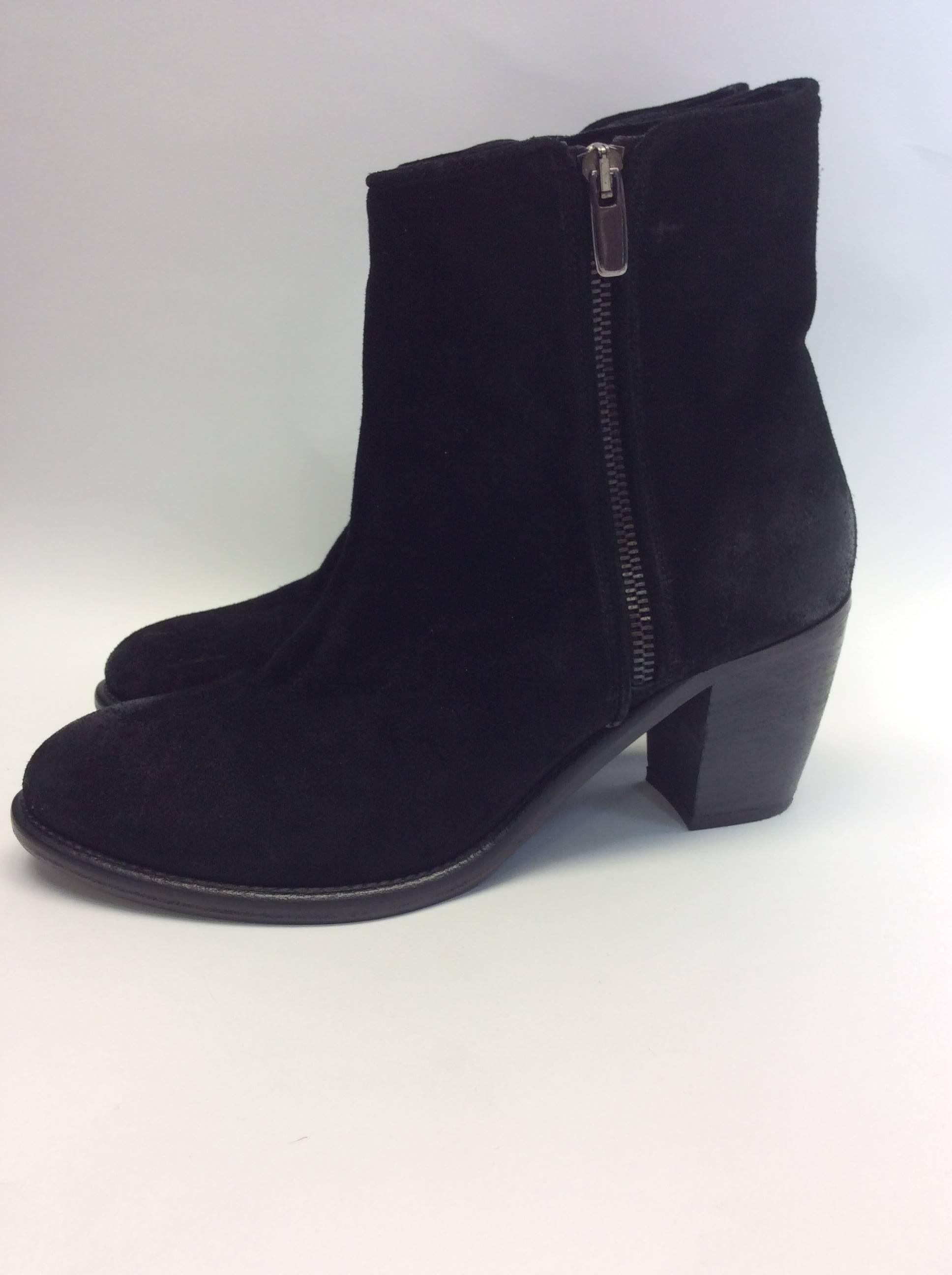 Barney's  Black Suede Ankle Booties
Size 39.5 
Made in Italy
$178
2.5 inch heel
9.5 inches from heel to top of boot