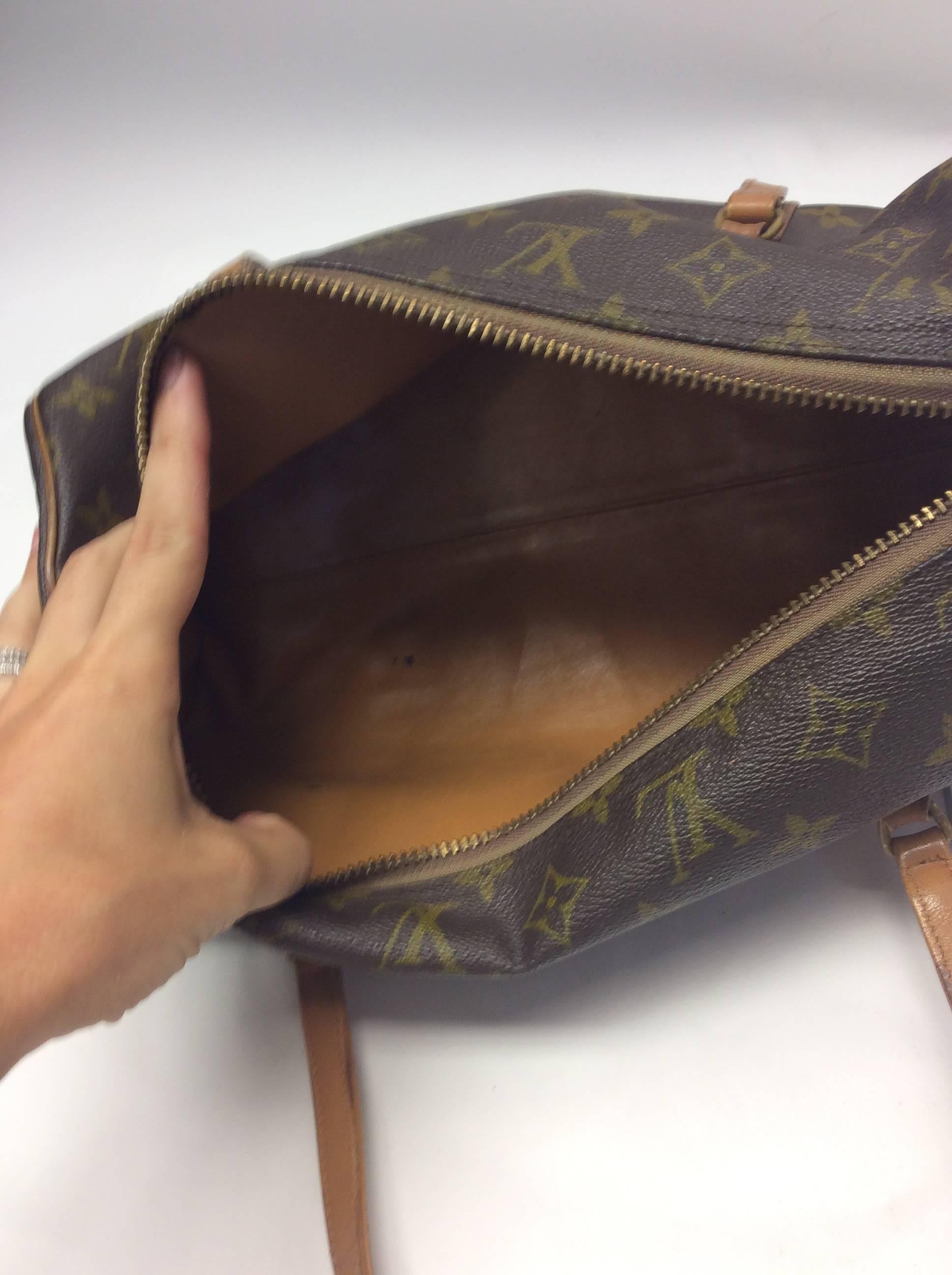 Louis Vuitton Papillon Monogram Shoulder Bag For Sale 2