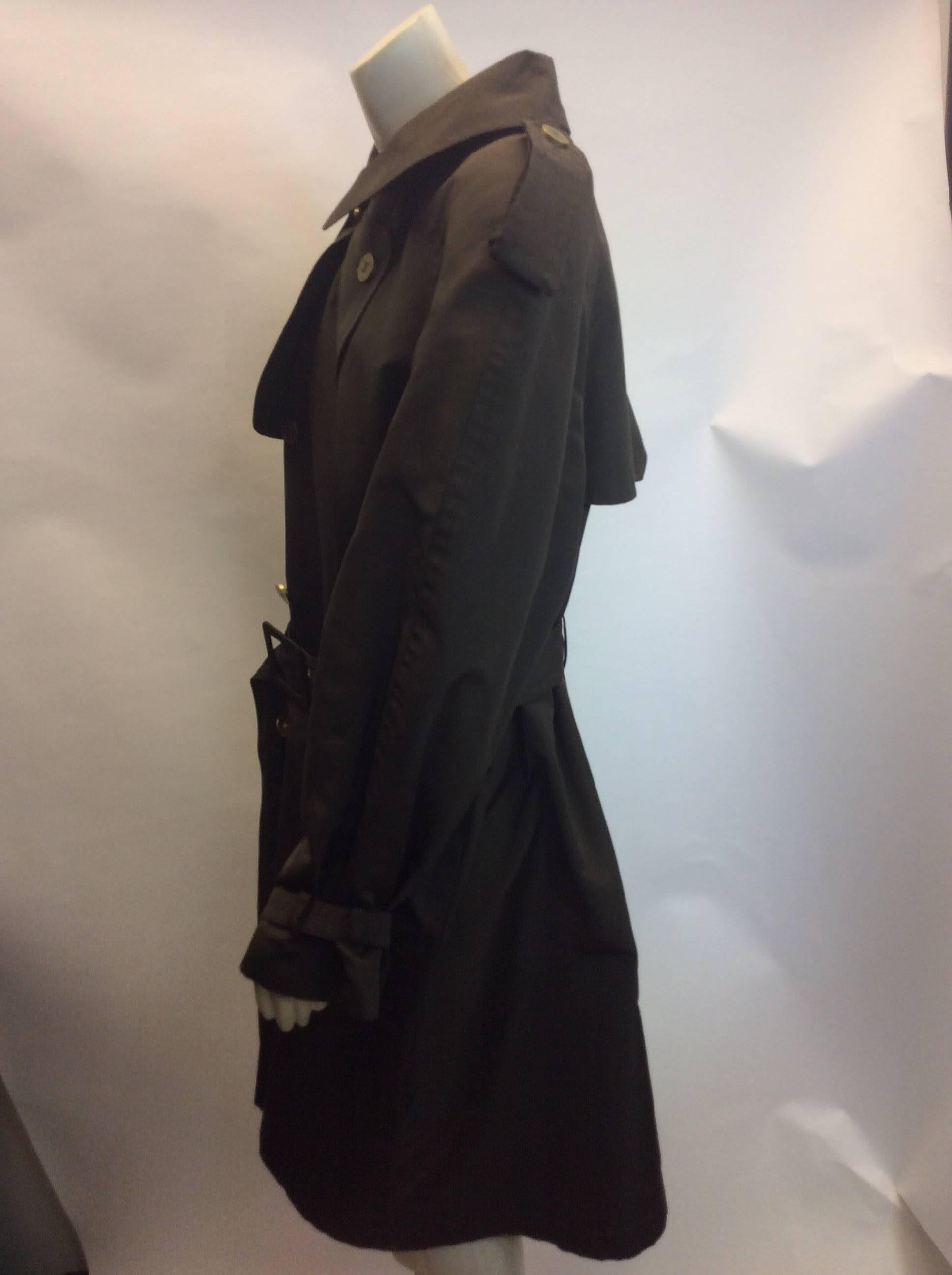 Chanel Boutique Silk Coat In Excellent Condition For Sale In Narberth, PA