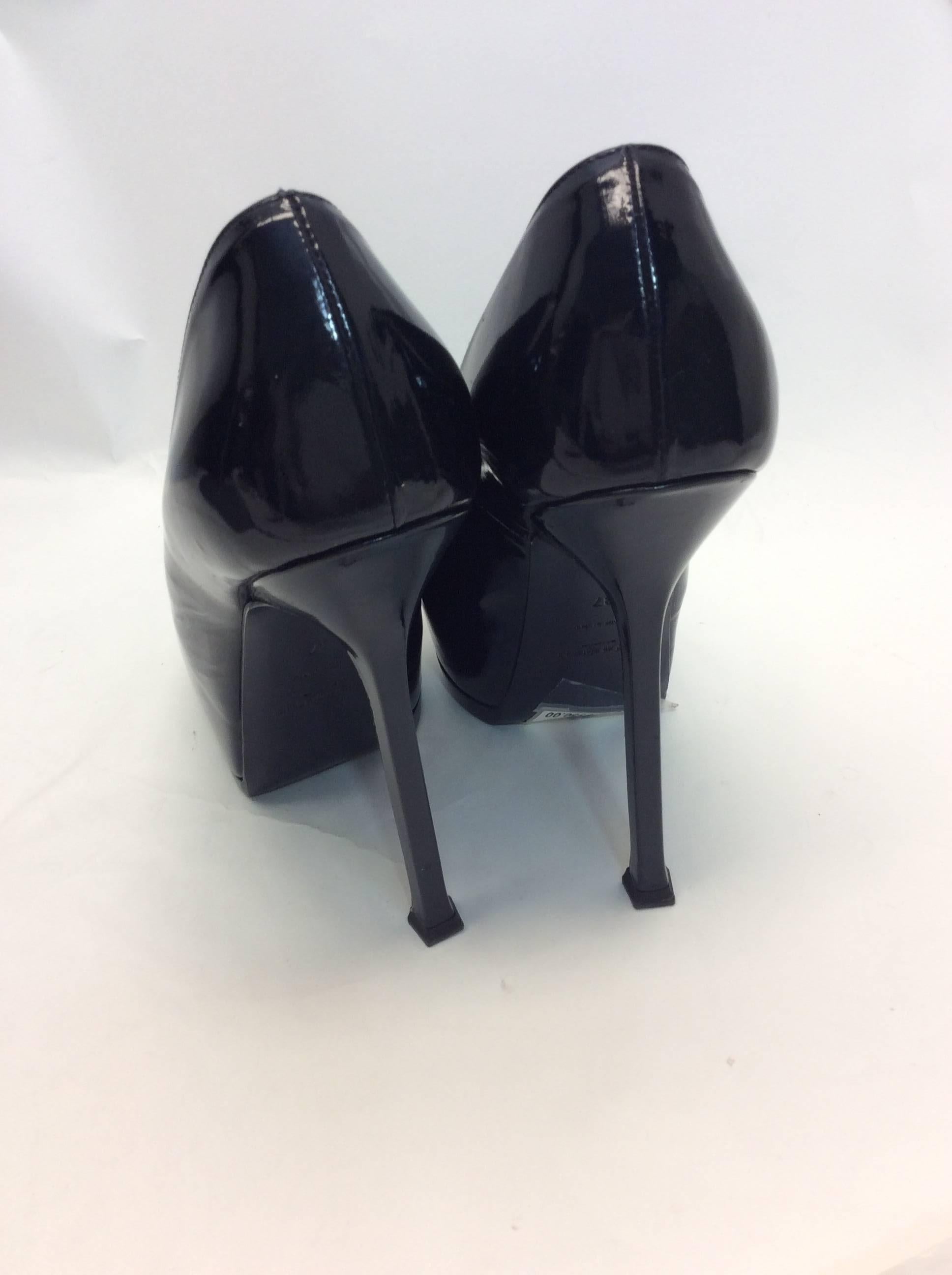 Black YSL Navy Patent Leather Pumps  For Sale