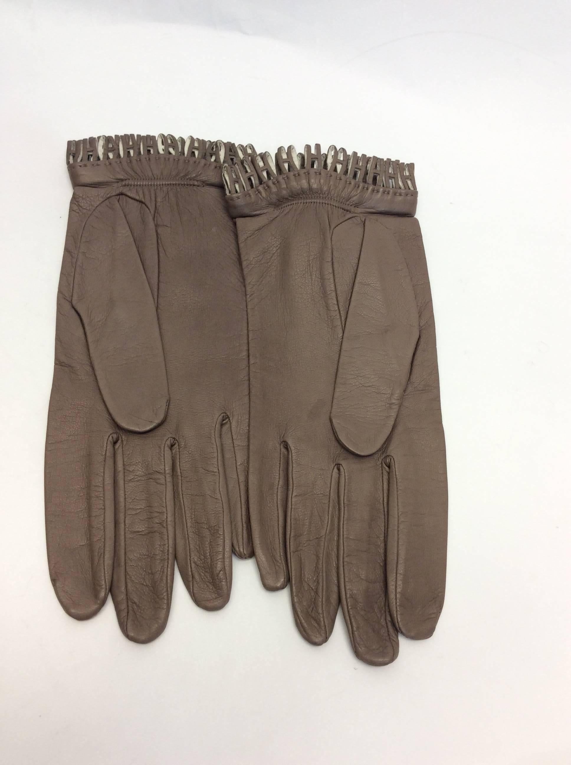 Hermes Taupe Leather Gloves
Small 