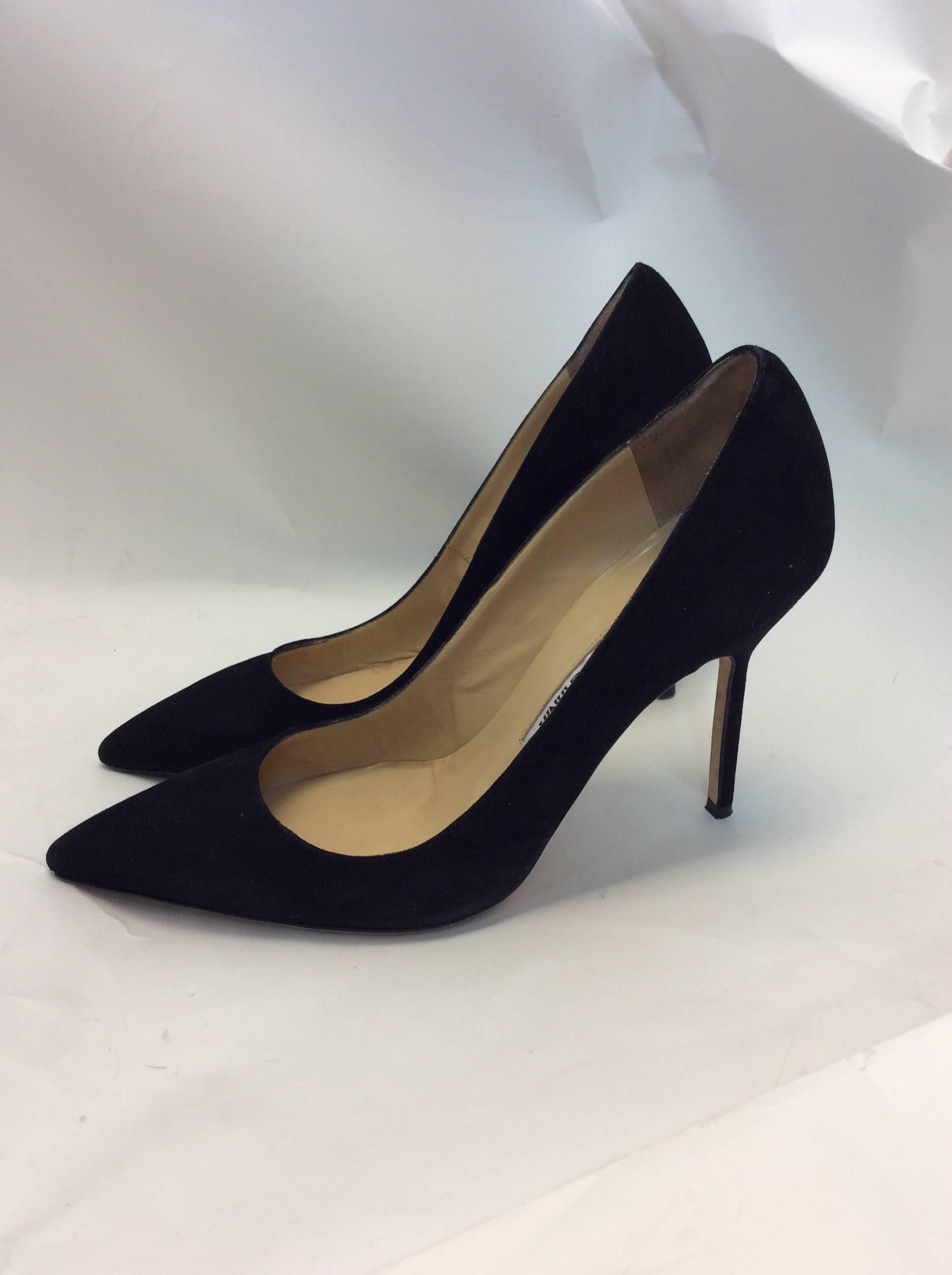 Manolo Blahnik Black Suede Pumps
4 inch heel
$399
size 37
Made in Italy