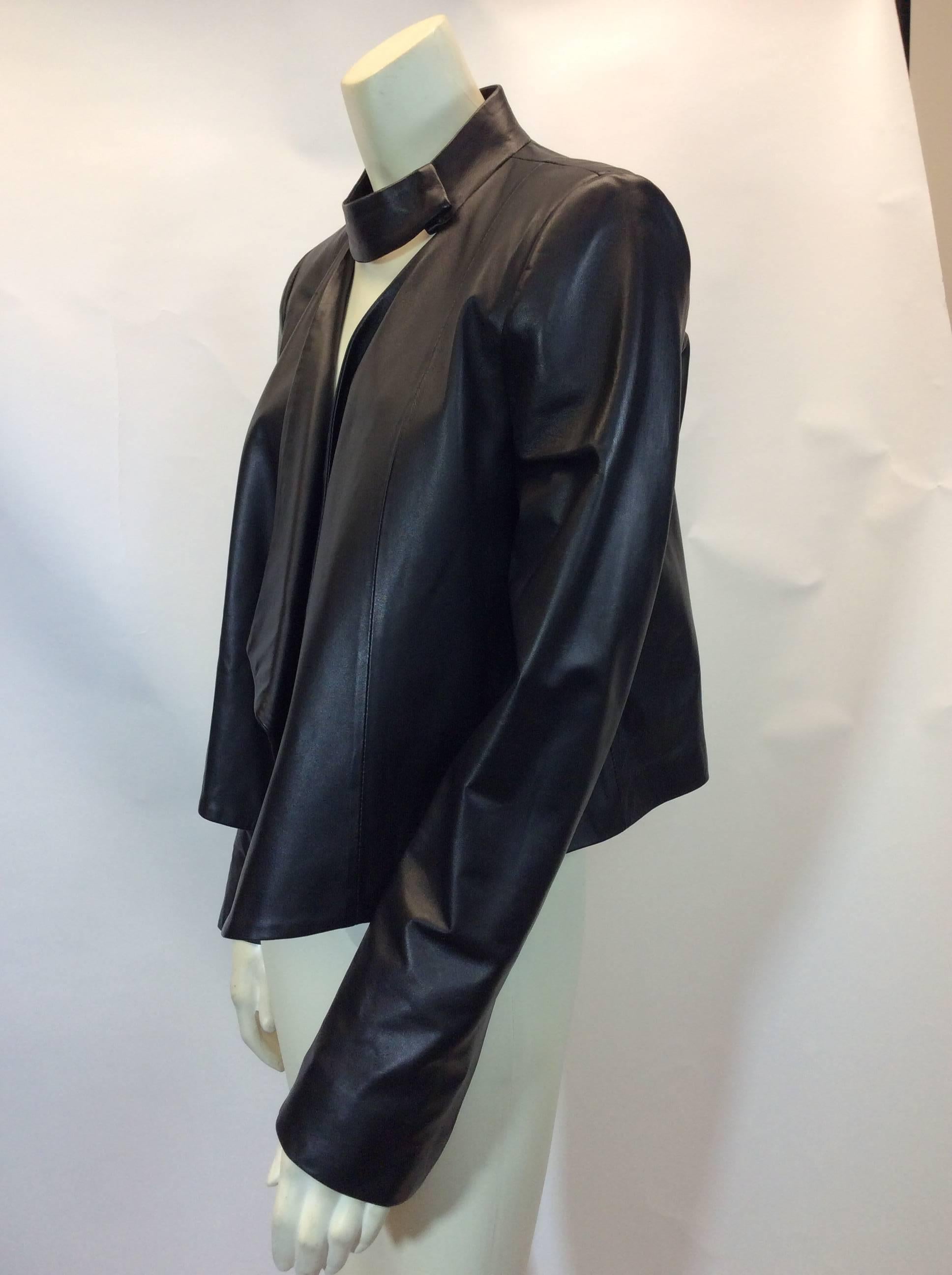 Intermix Black Leather Cropped Jacket In Excellent Condition For Sale In Narberth, PA