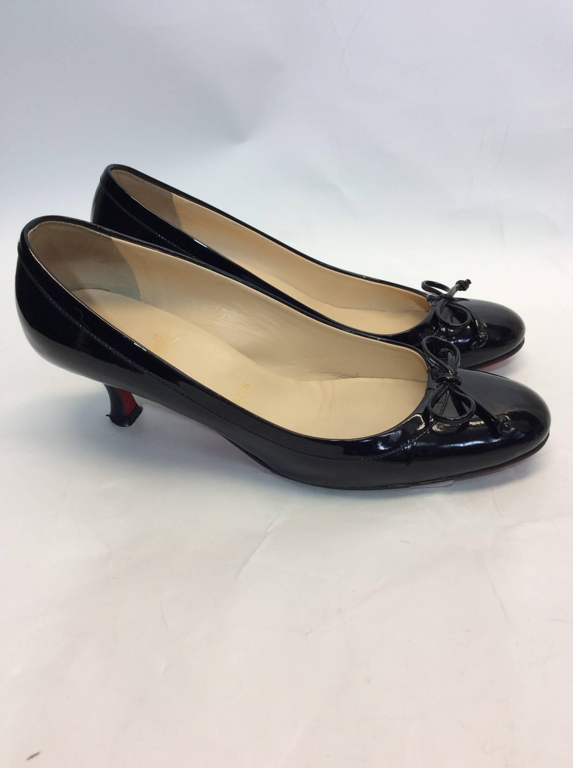 Christian Louboutin Patent Leather Kitten Heels In Excellent Condition In Narberth, PA