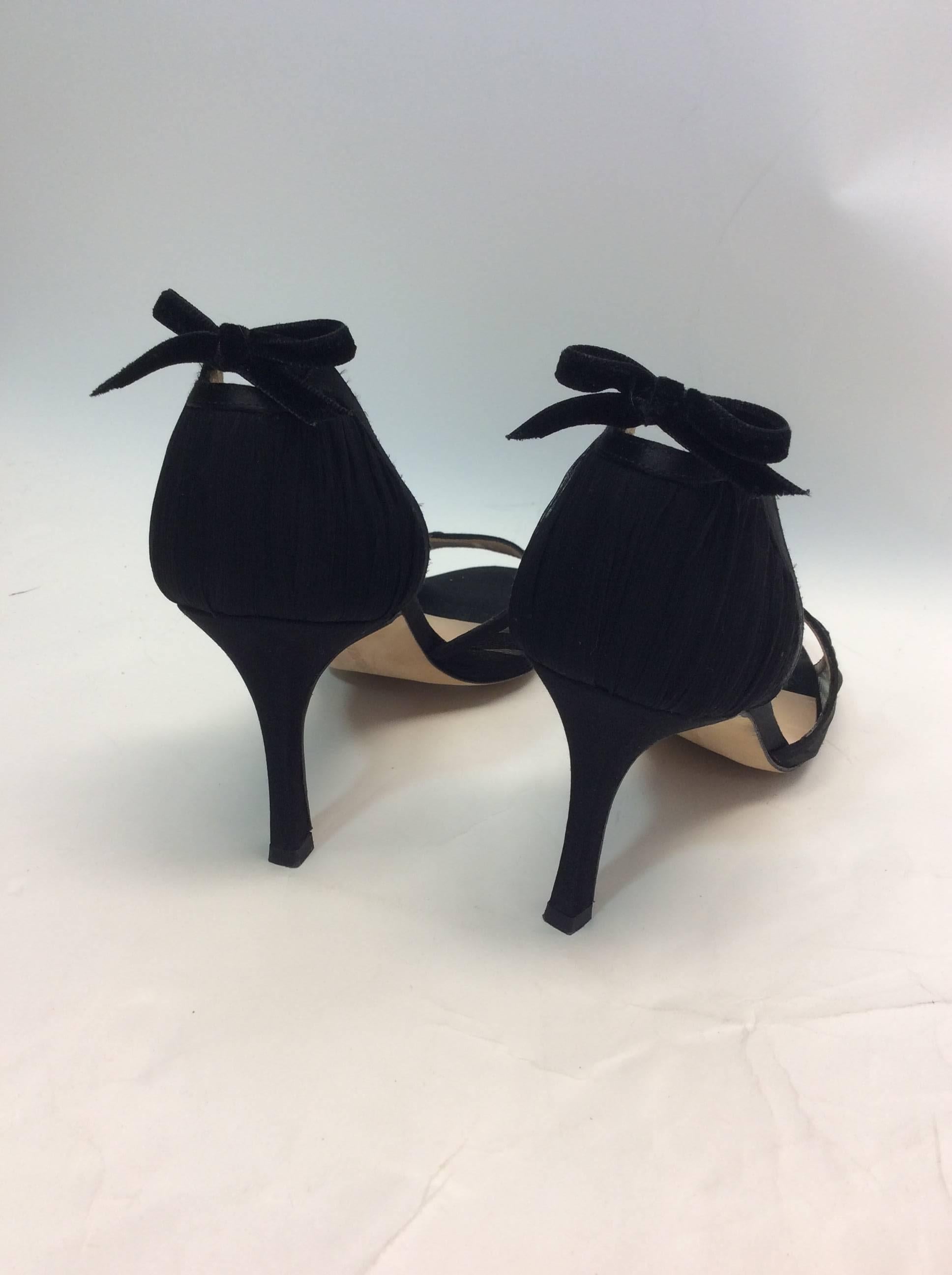 Manolo Blahnik Black Peep Toe Dress Pumps In Excellent Condition For Sale In Narberth, PA