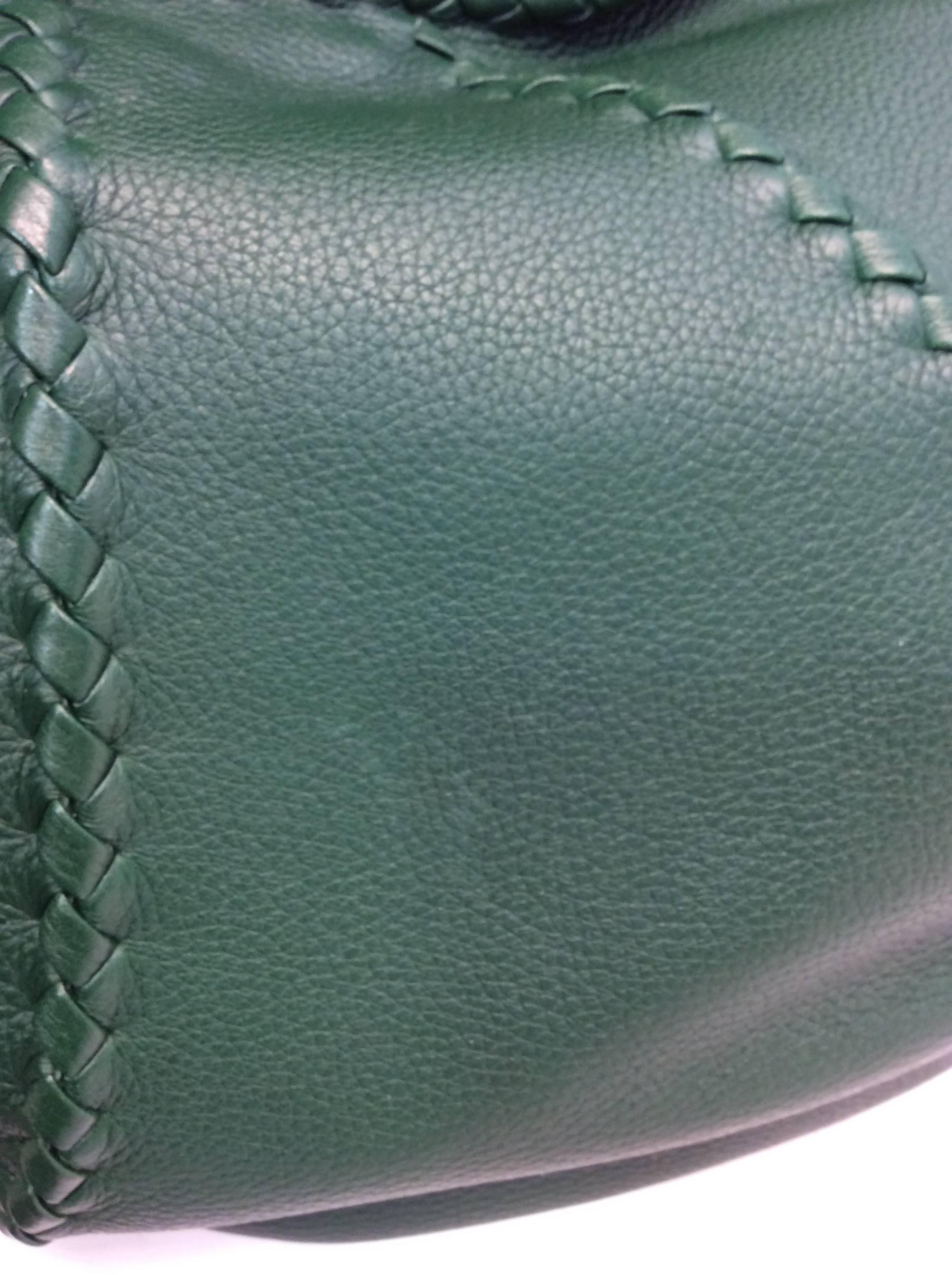 Bottega Veneta Green Leather Hobo Bag For Sale 2