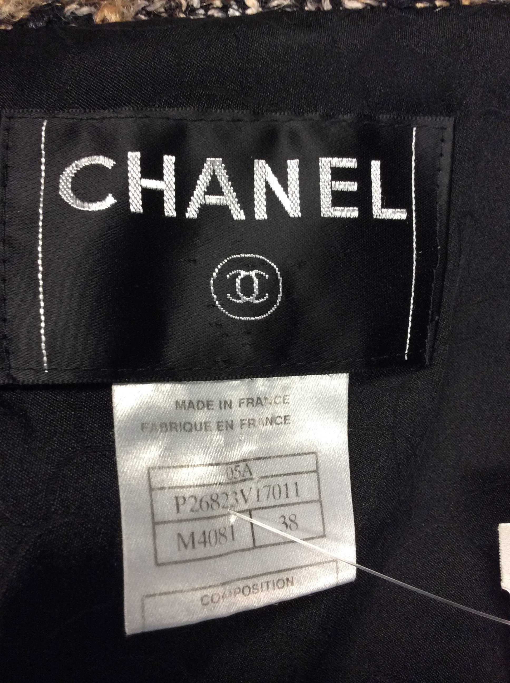 Women's Chanel Brown Tweed Blazer For Sale