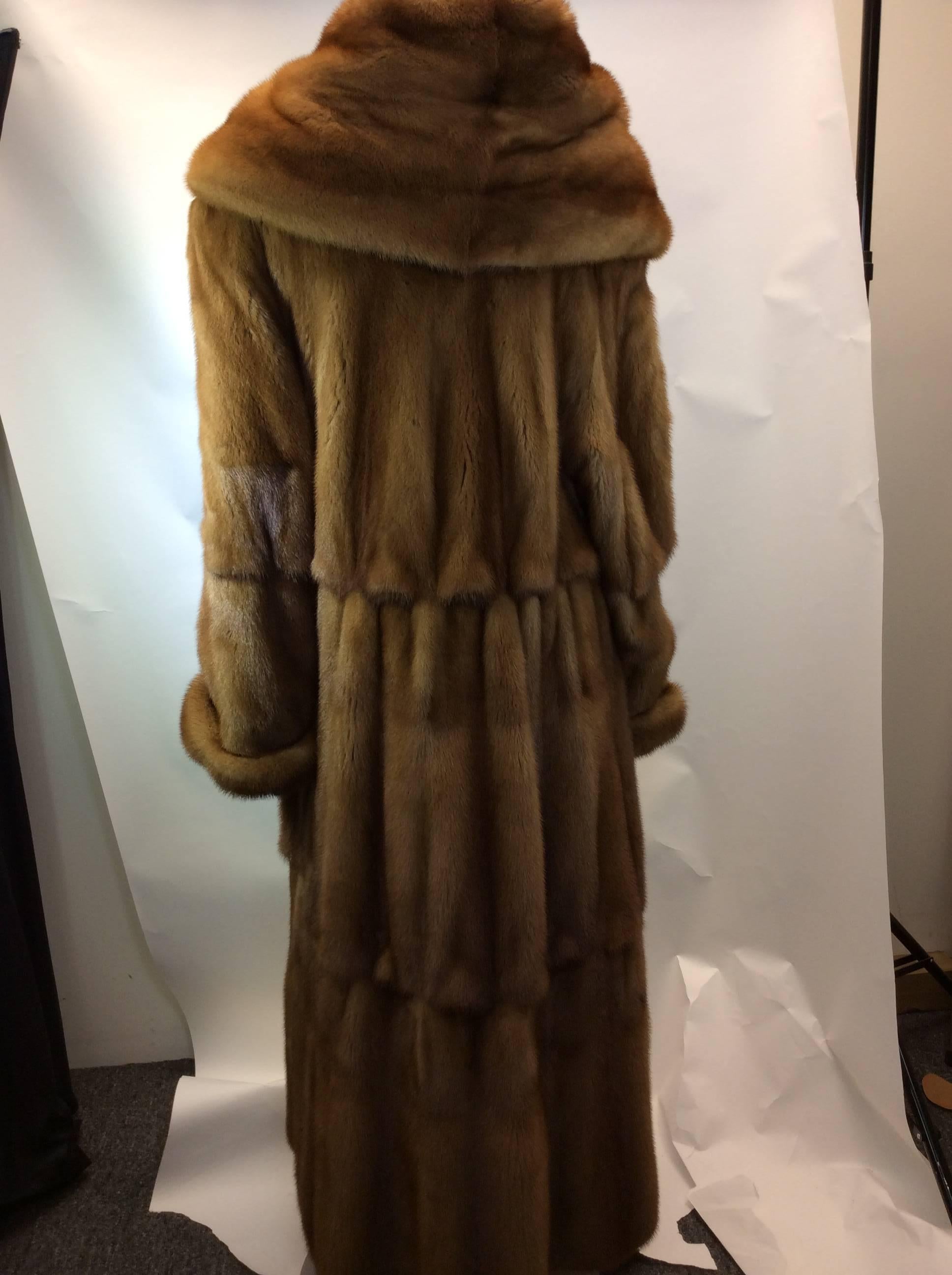 Women's Full Length Tiered Chestnut Sable Fur Coat For Sale