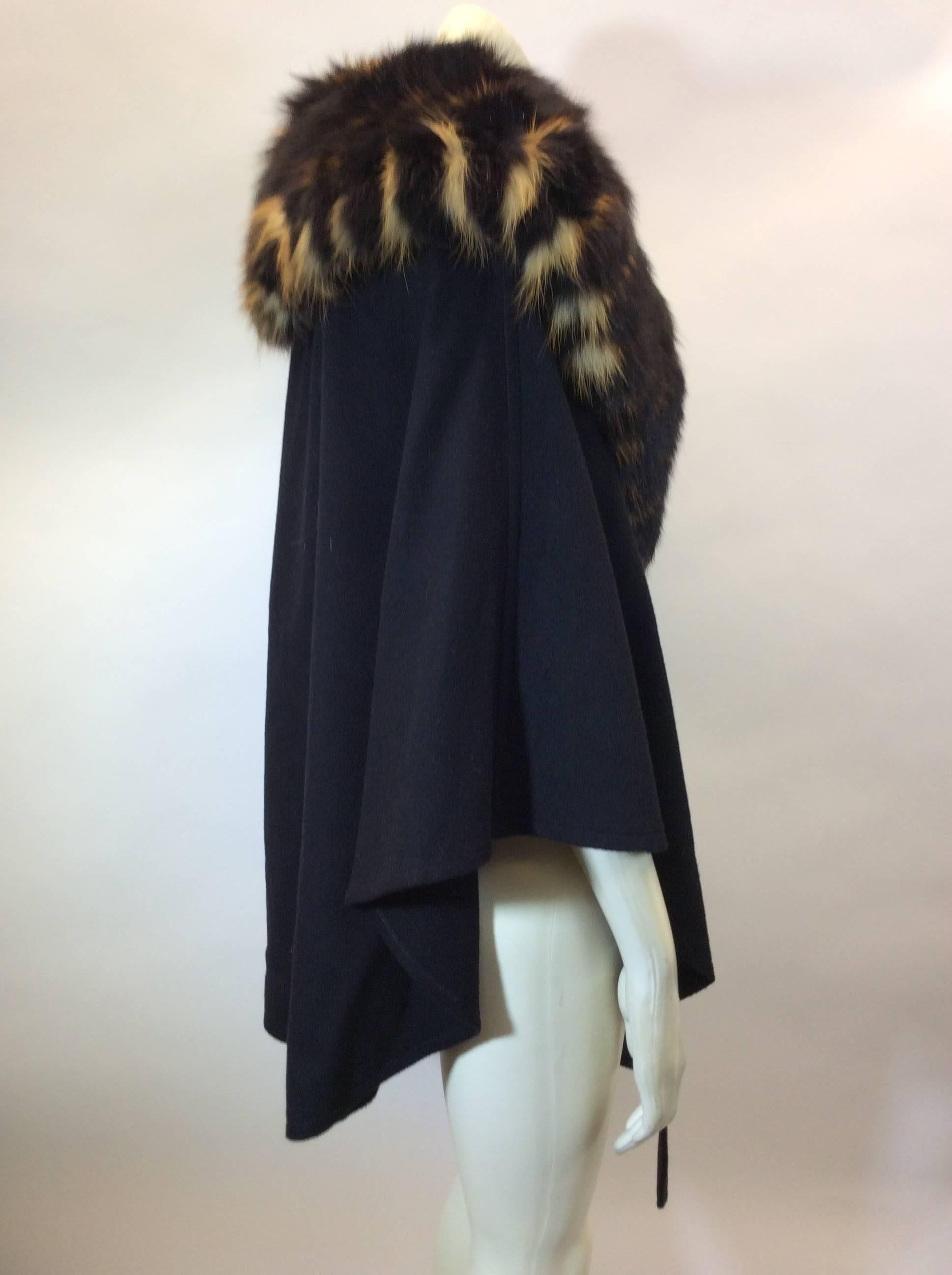 Women's Loro Piana Cashmere Cape With Fox Collar For Sale