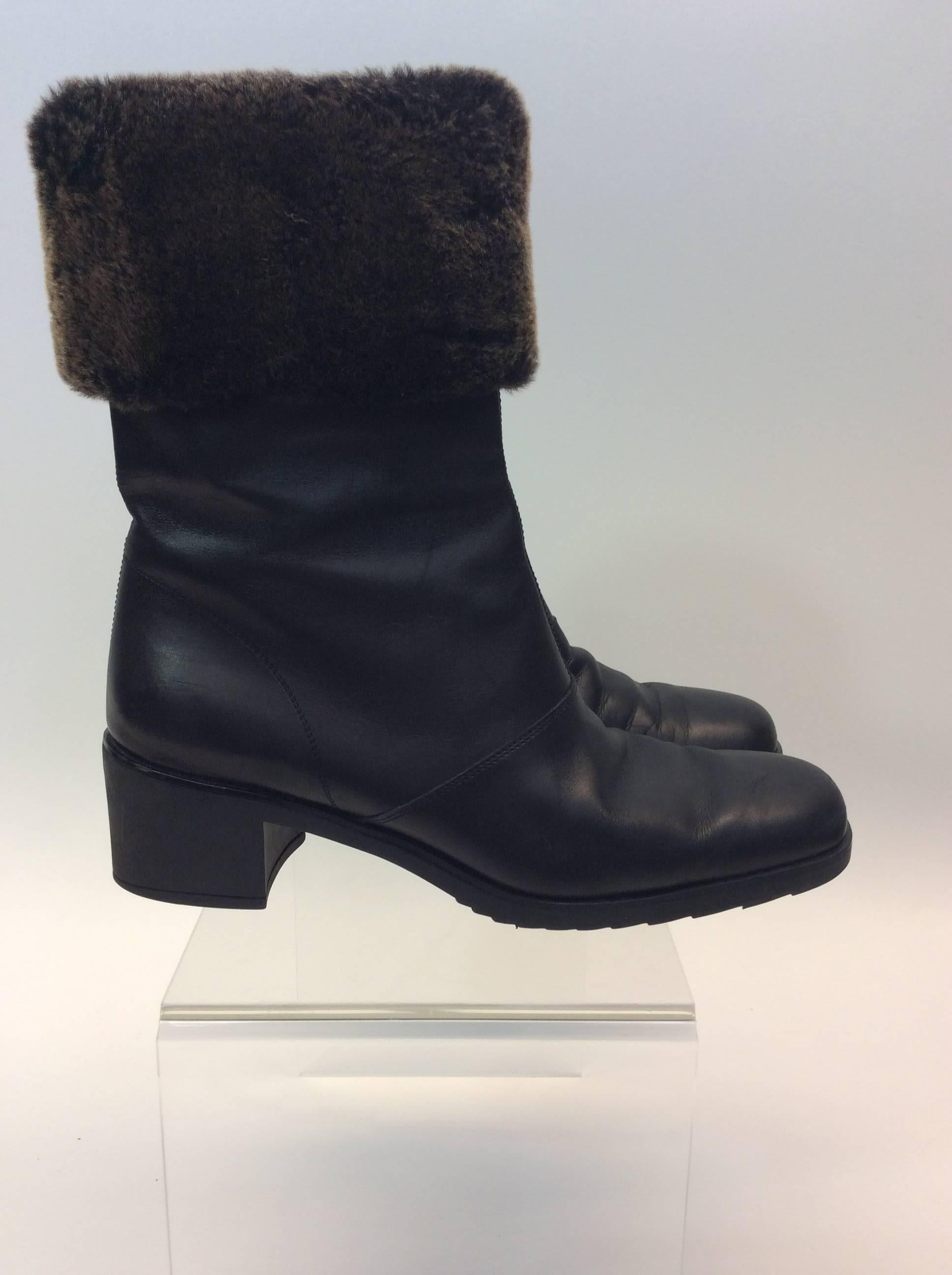 Salvatore Ferragamo Black Leather and Shearling Boot
Size 6.5
$299
Heel 2