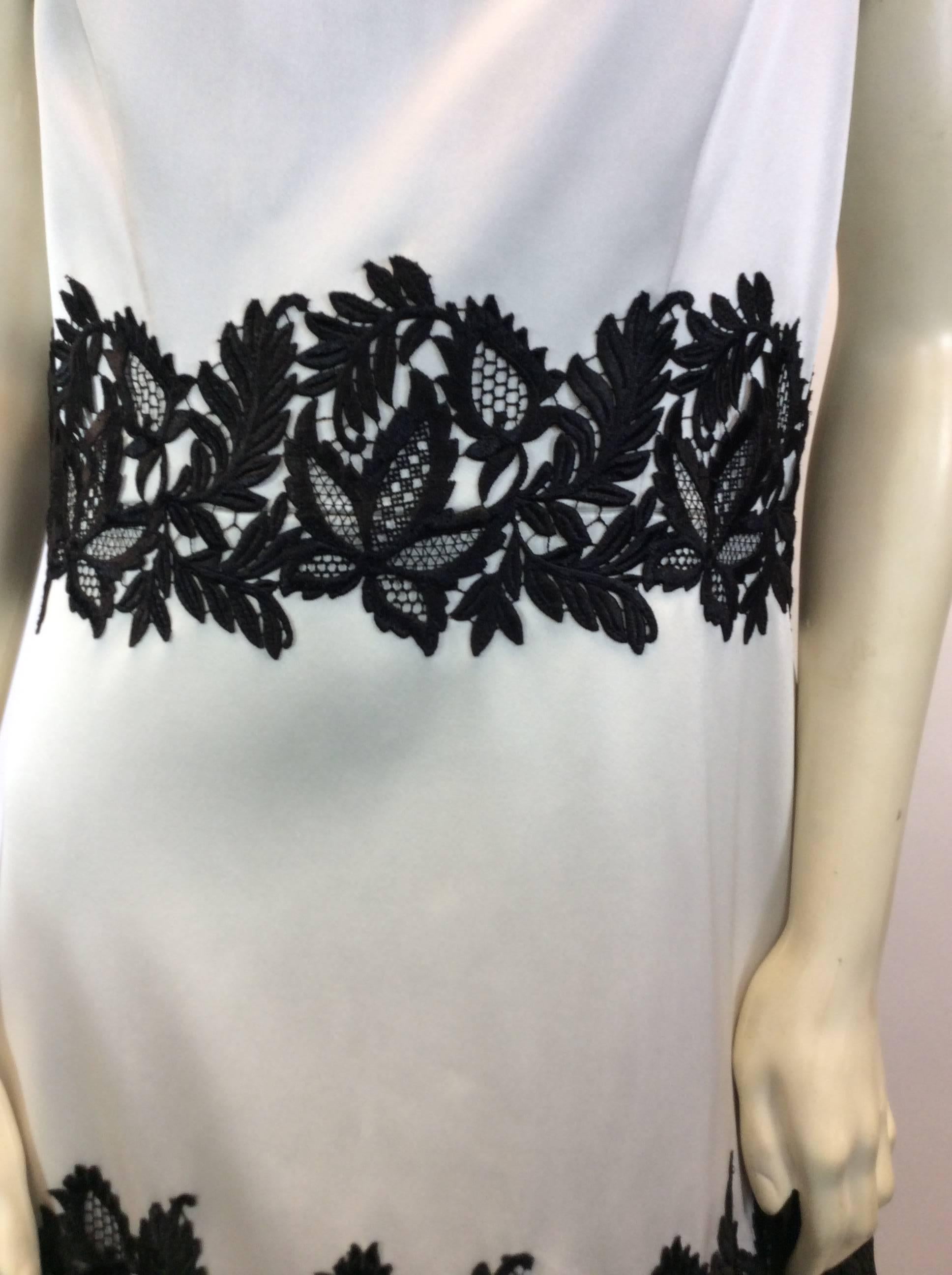 Women's J. Mendel White and Black Lace Dress For Sale