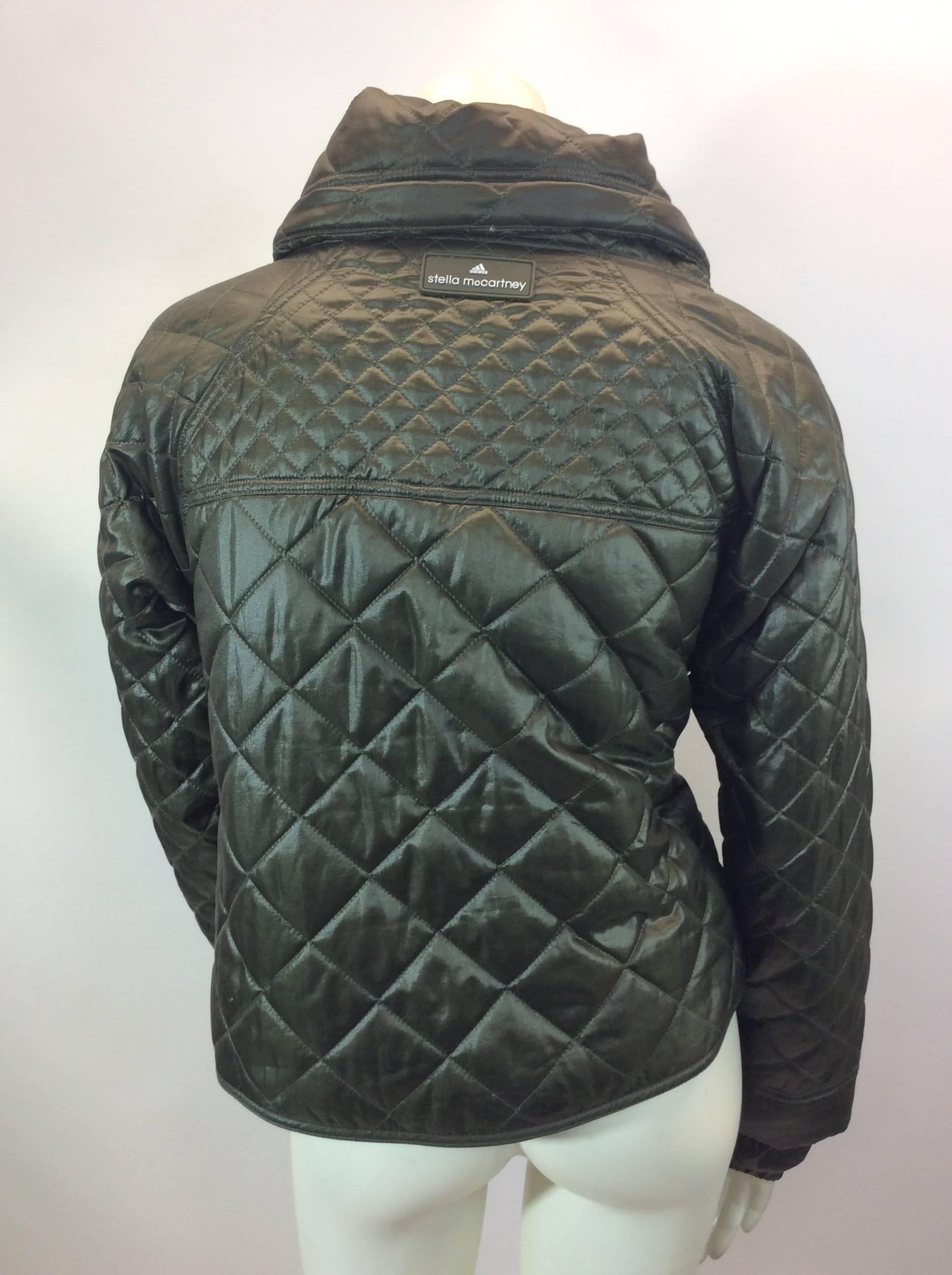 Stella McCartney Green Quilted Cropped Coat In Excellent Condition For Sale In Narberth, PA
