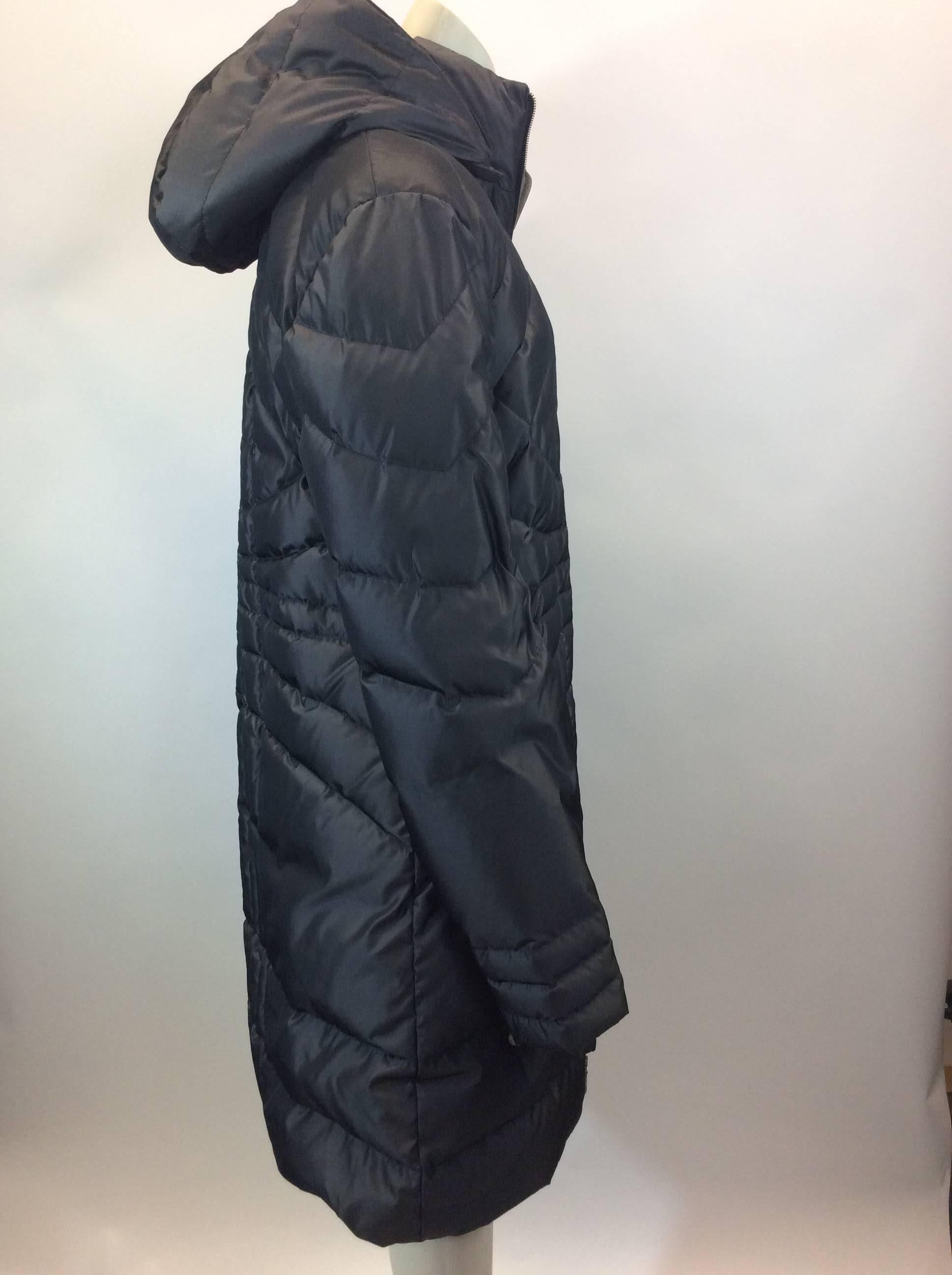Moncler Grey Nylon Coat In Excellent Condition For Sale In Narberth, PA