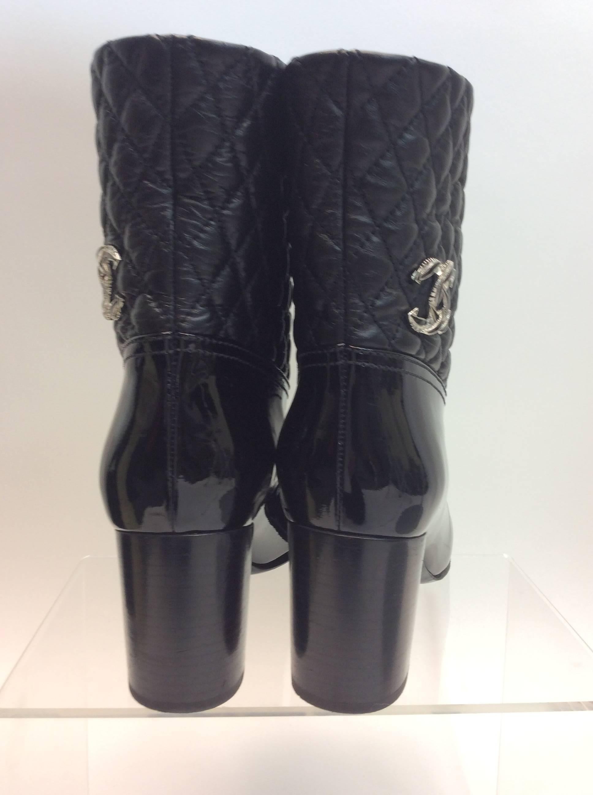 Chanel Patent Leather Quilted Ankle Boots  In Excellent Condition For Sale In Narberth, PA