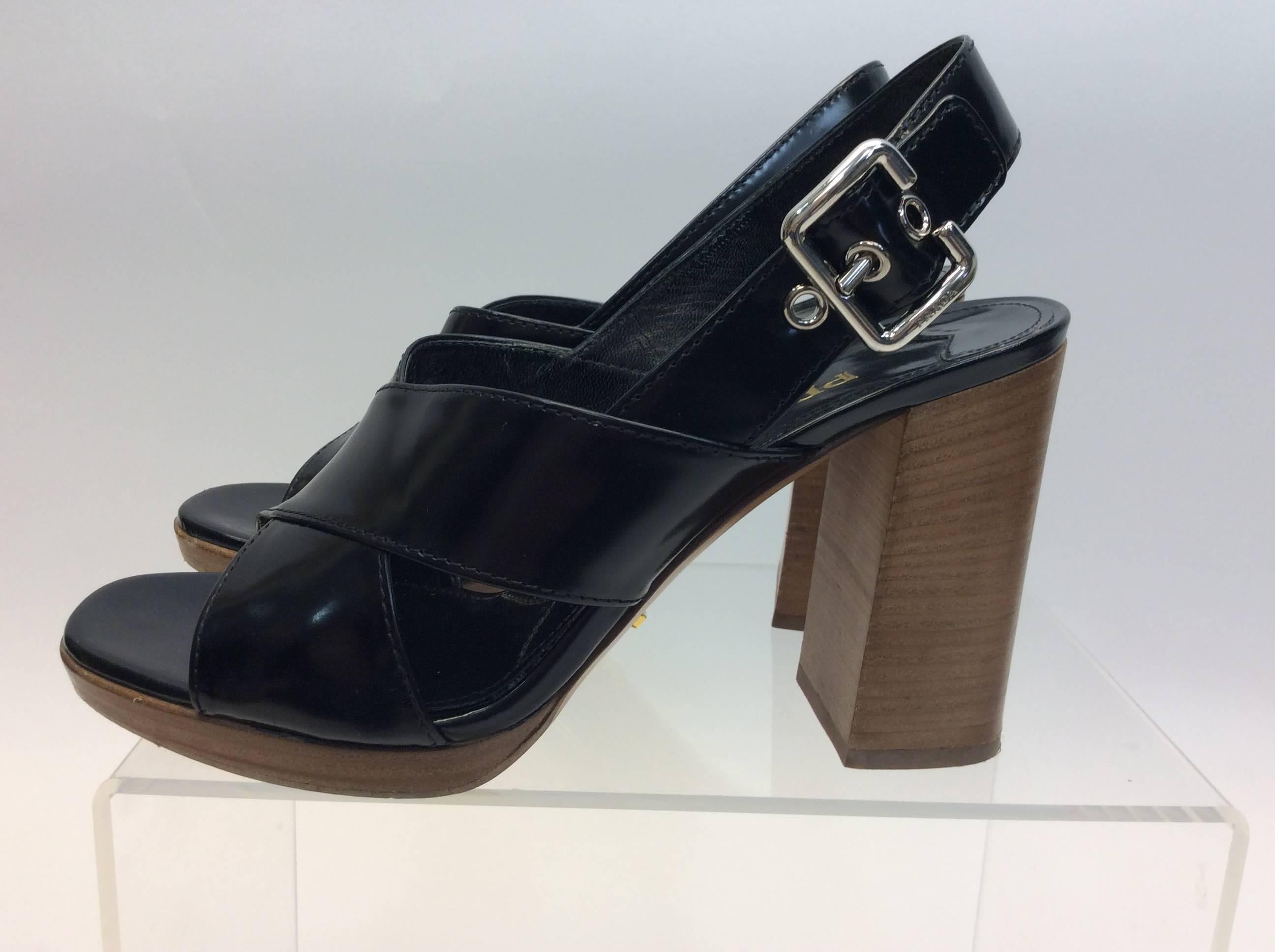 Prada Black Leather Heeled Sandal
$289
4