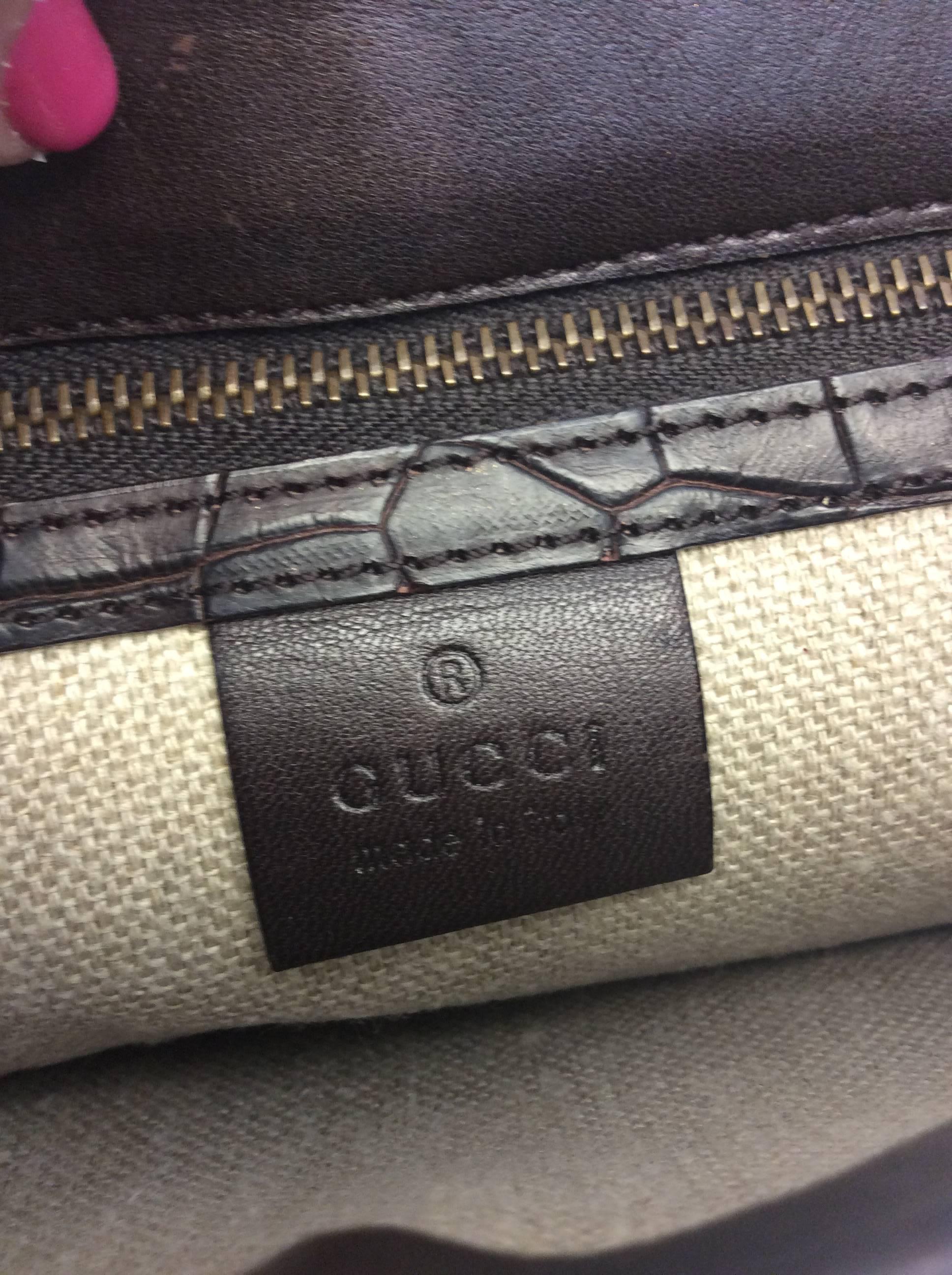 Women's Gucci Tom Ford Crocodile and Velvet Horsebit Shoulder Bag For Sale