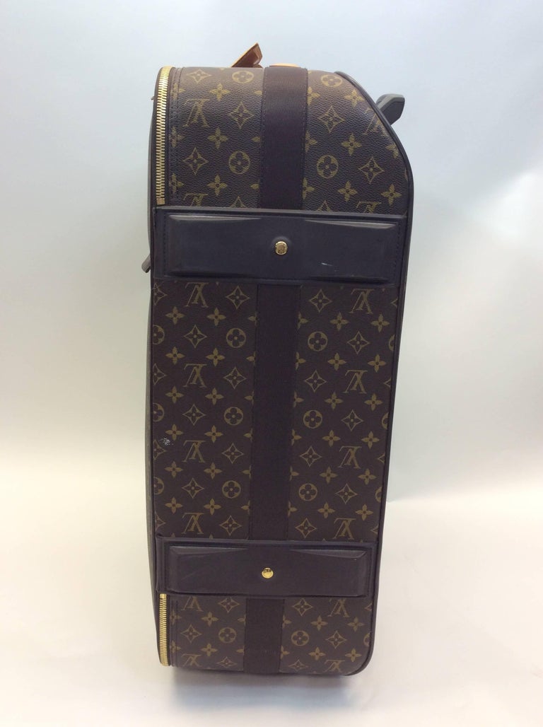 Louis Vuitton PEGASE LEGERE 65 Rolling Suitcase