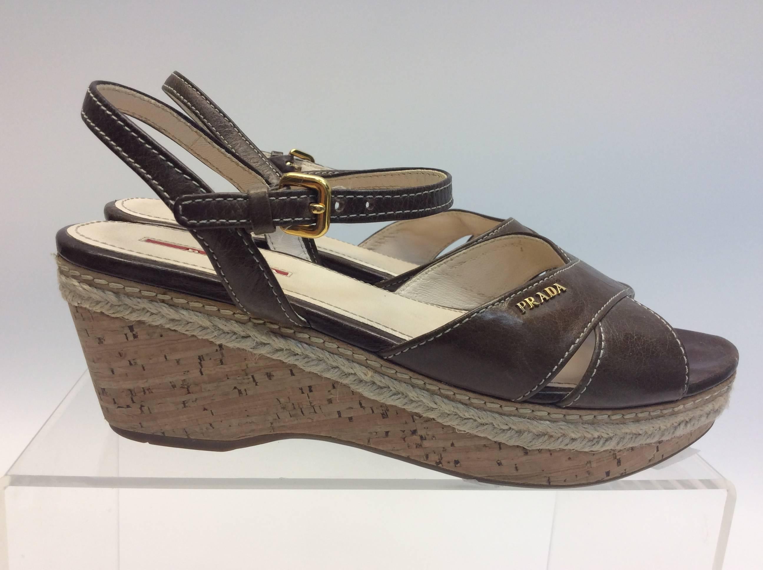 Prada Brown Leather Wedge Sandal In Excellent Condition For Sale In Narberth, PA