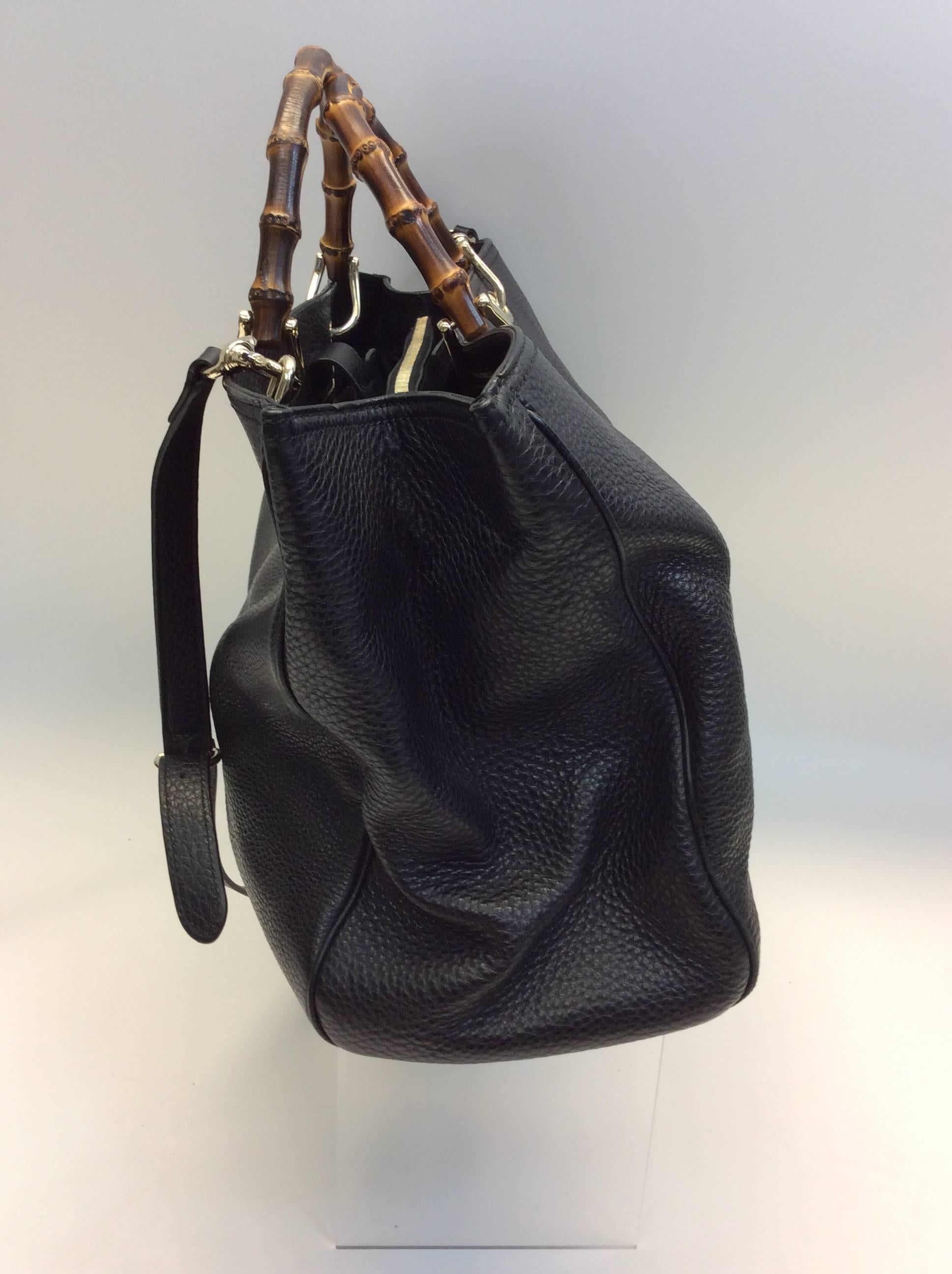 Women's Gucci Black Leather Bamboo Tote For Sale