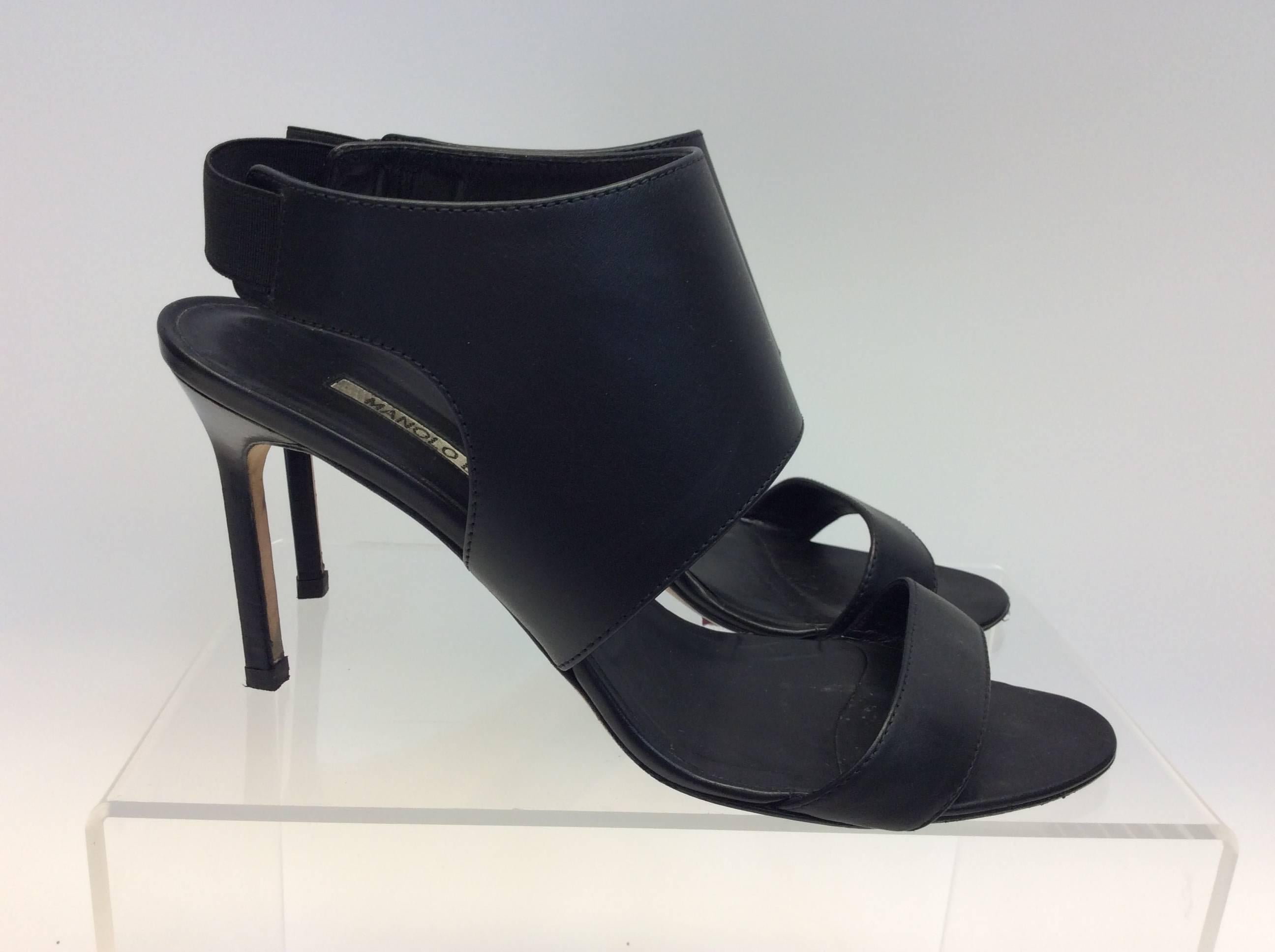 Women's Manolo Blahnik Black Leather Heels For Sale
