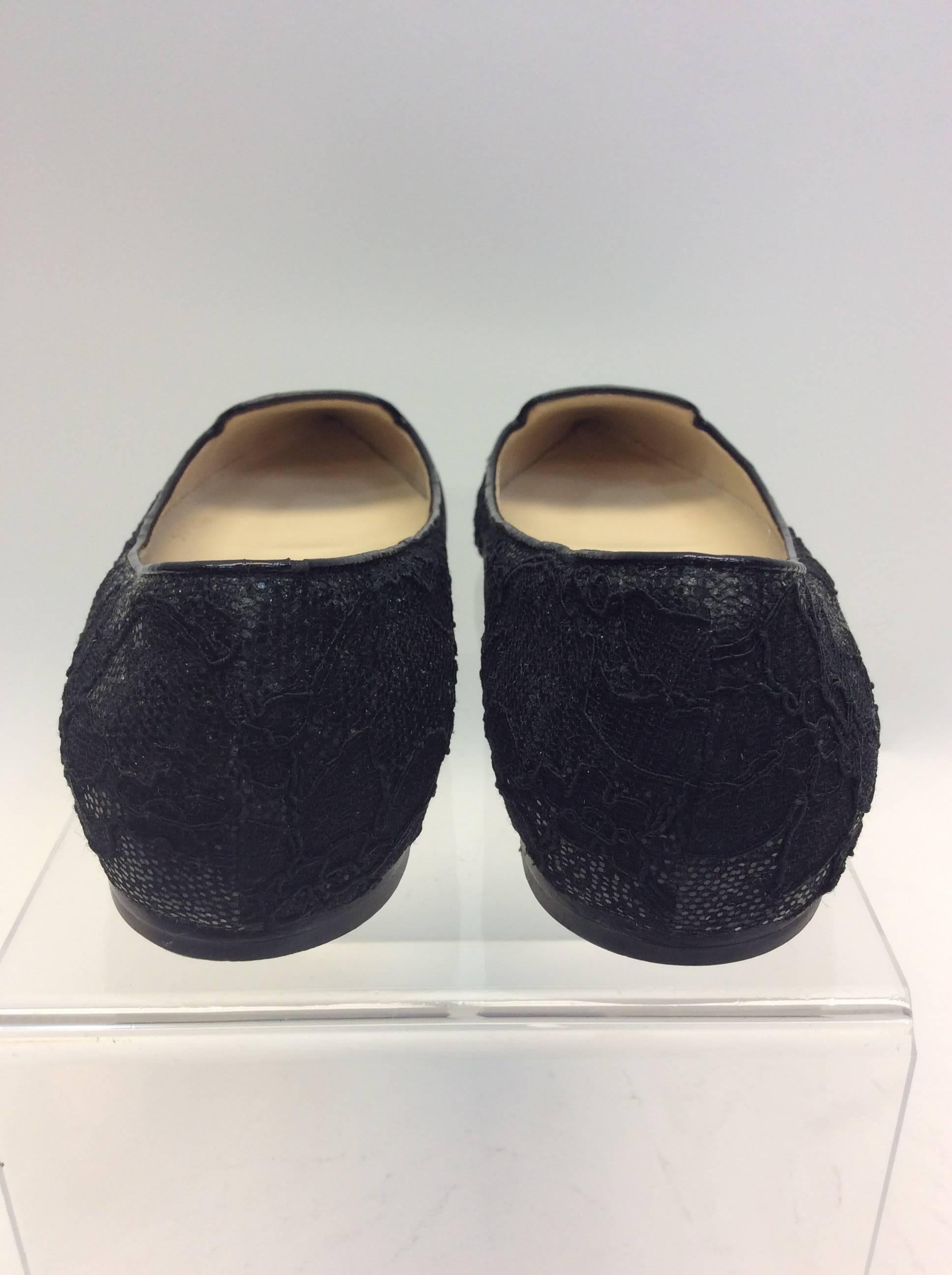 Jimmy Choo Black Lace Flat In Good Condition For Sale In Narberth, PA