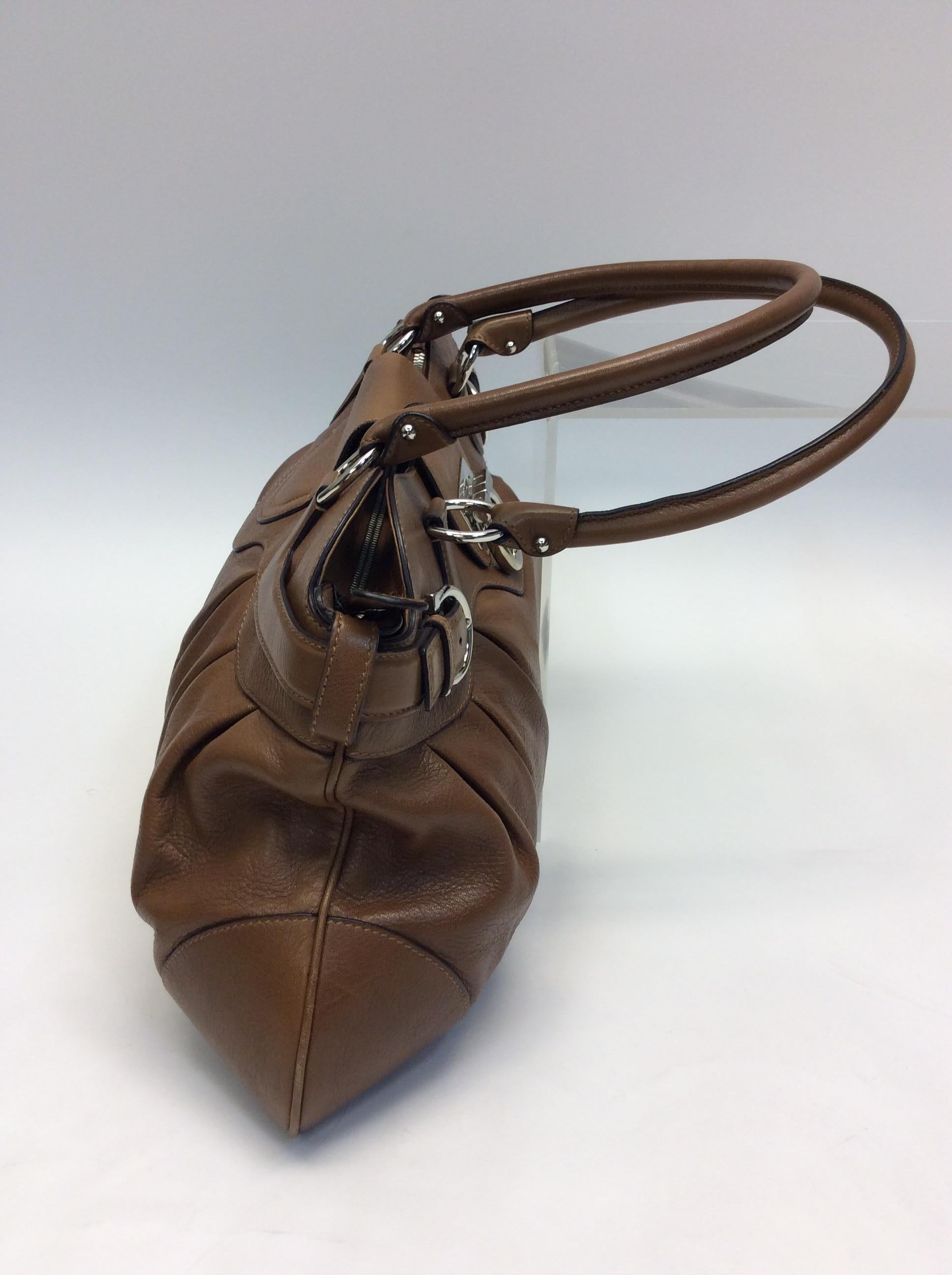 Women's Salvatore Ferragamo Brown Leather Shoulder Bag For Sale