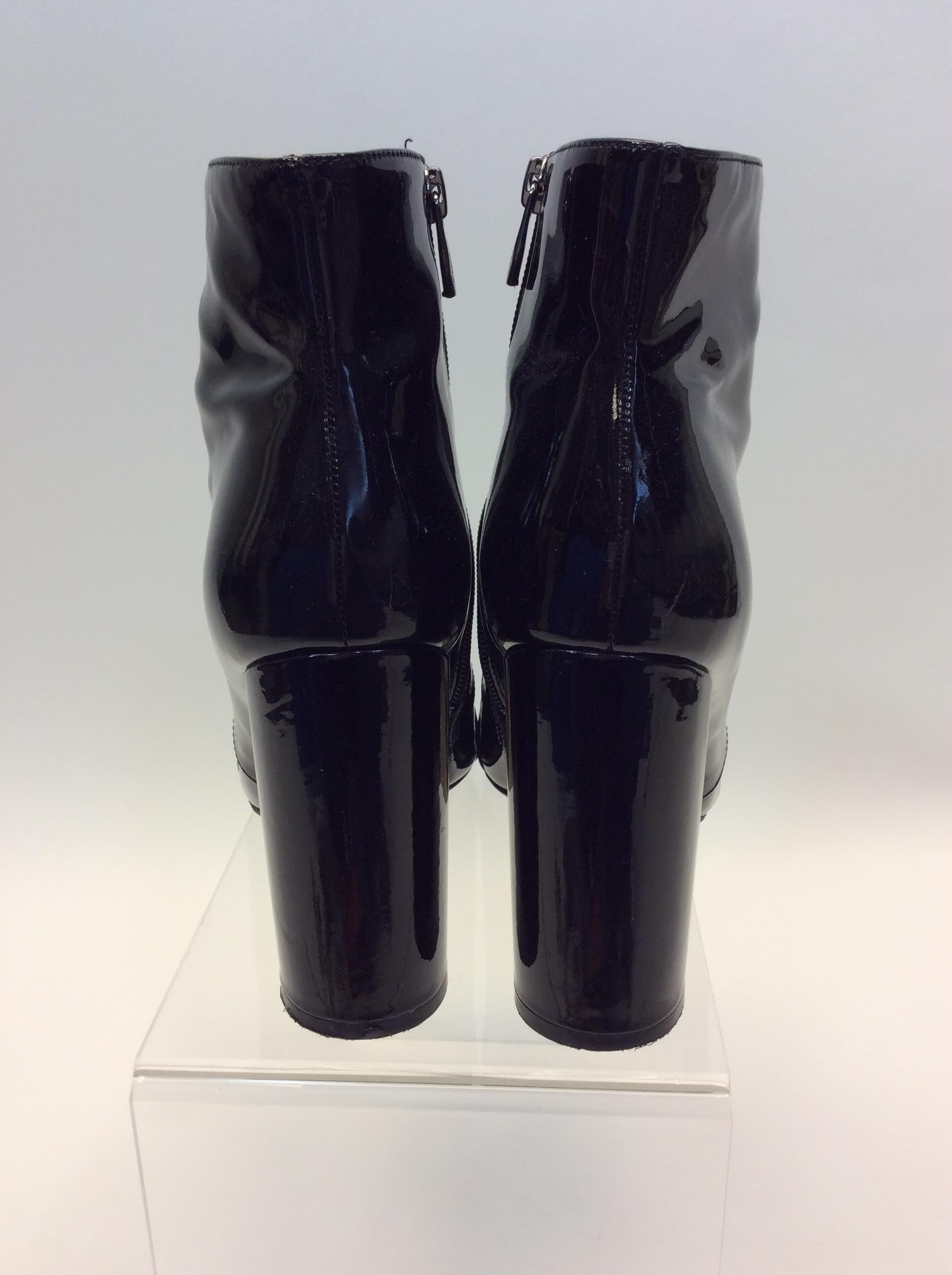Sigerson Morrison Patent Leather Black Ankle Boot In Good Condition For Sale In Narberth, PA
