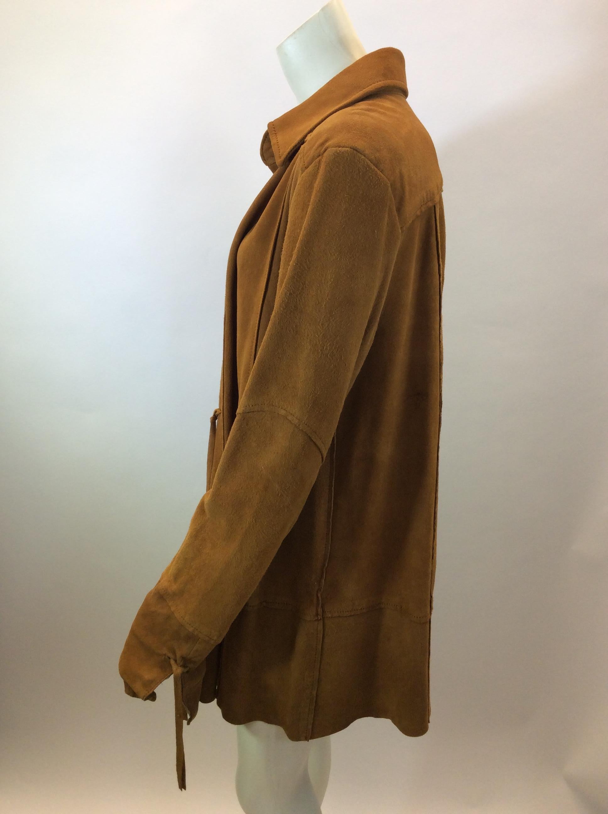 Elizabeth & James Rust Suede Jacket
$299
Made in China
100% Leather
Lining- 100% Cotton
Size Large
Length 30