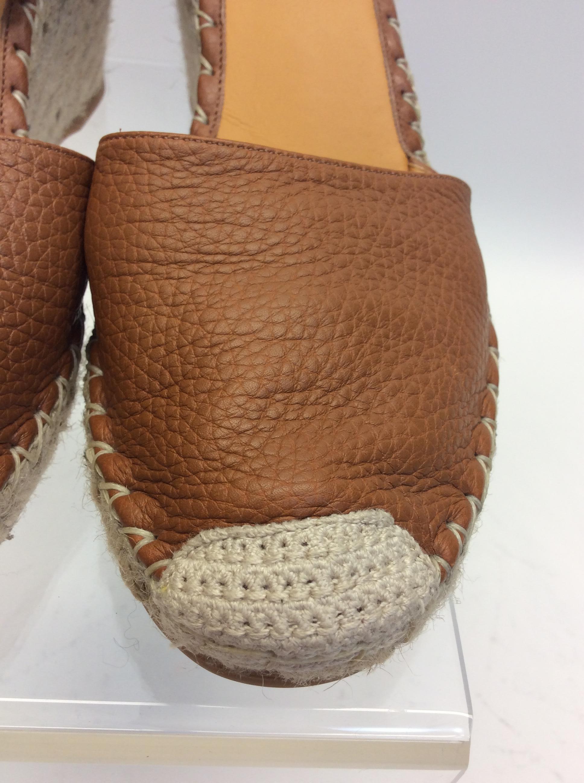 Valentino Tan Rockstud Espadrille Wedges In Excellent Condition For Sale In Narberth, PA