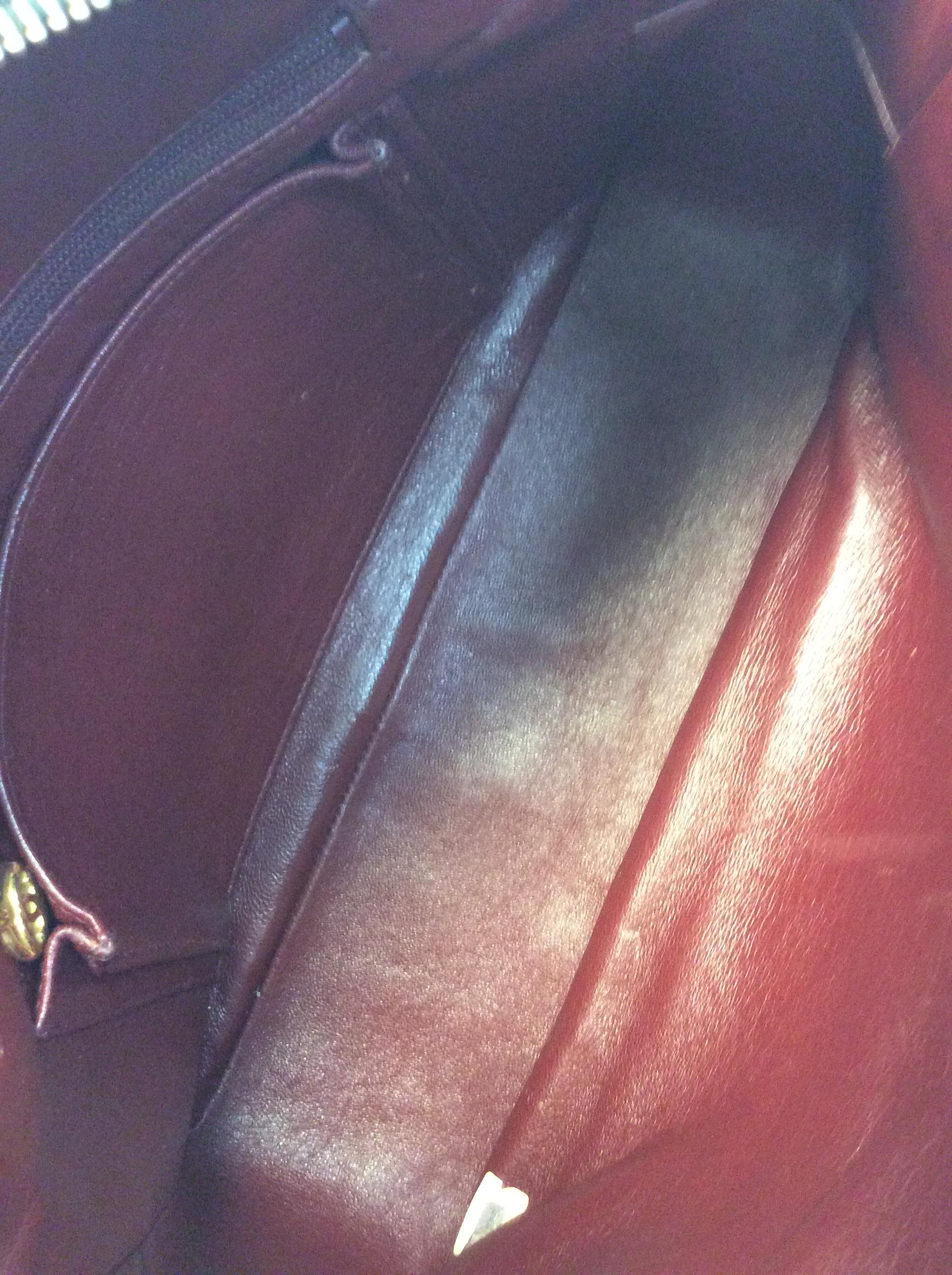 Chanel Black Chevron Quilted Leather Shoulder Bag For Sale 3