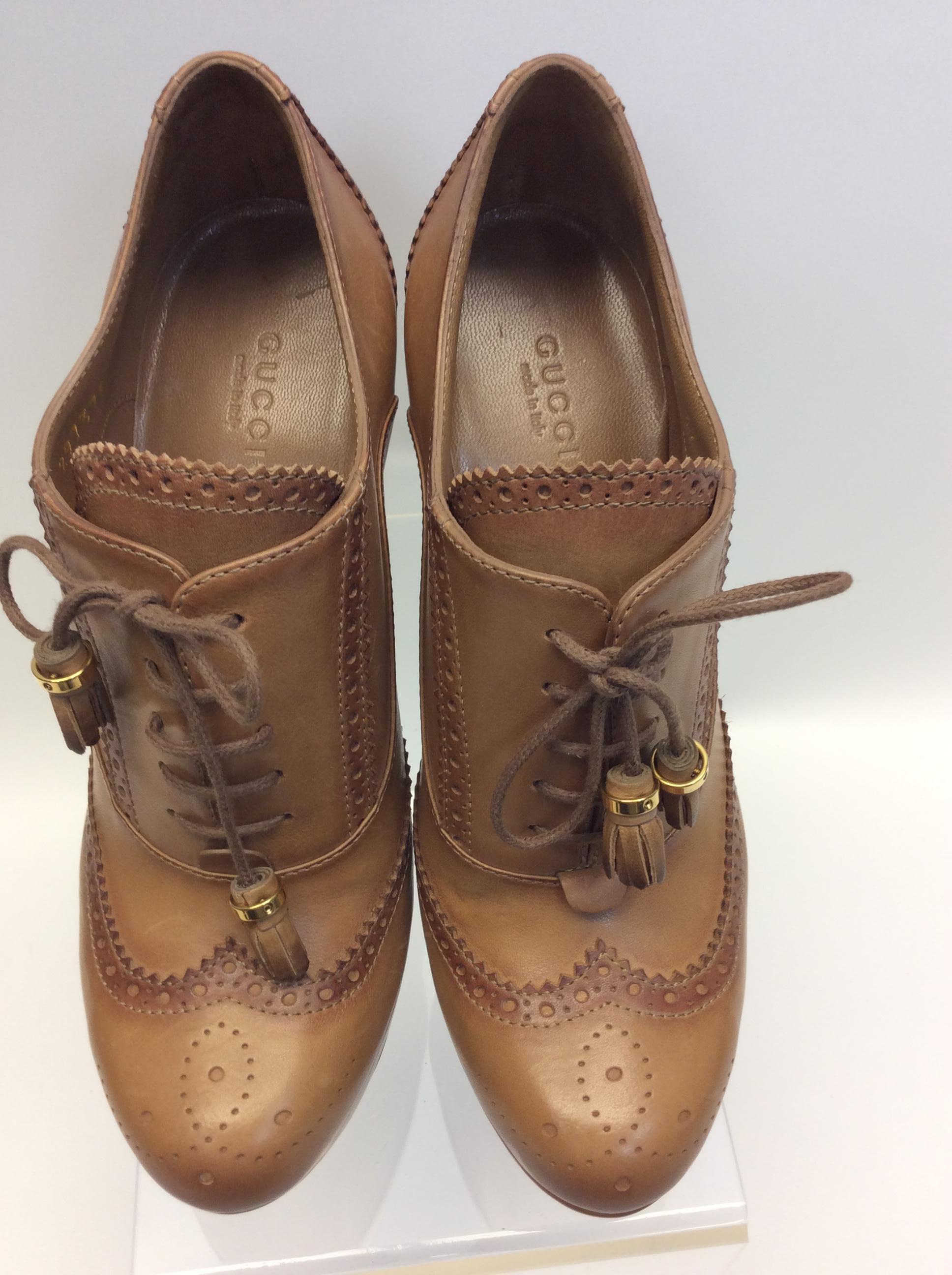 Women's Gucci Tan Leather Lace Up Wedge For Sale