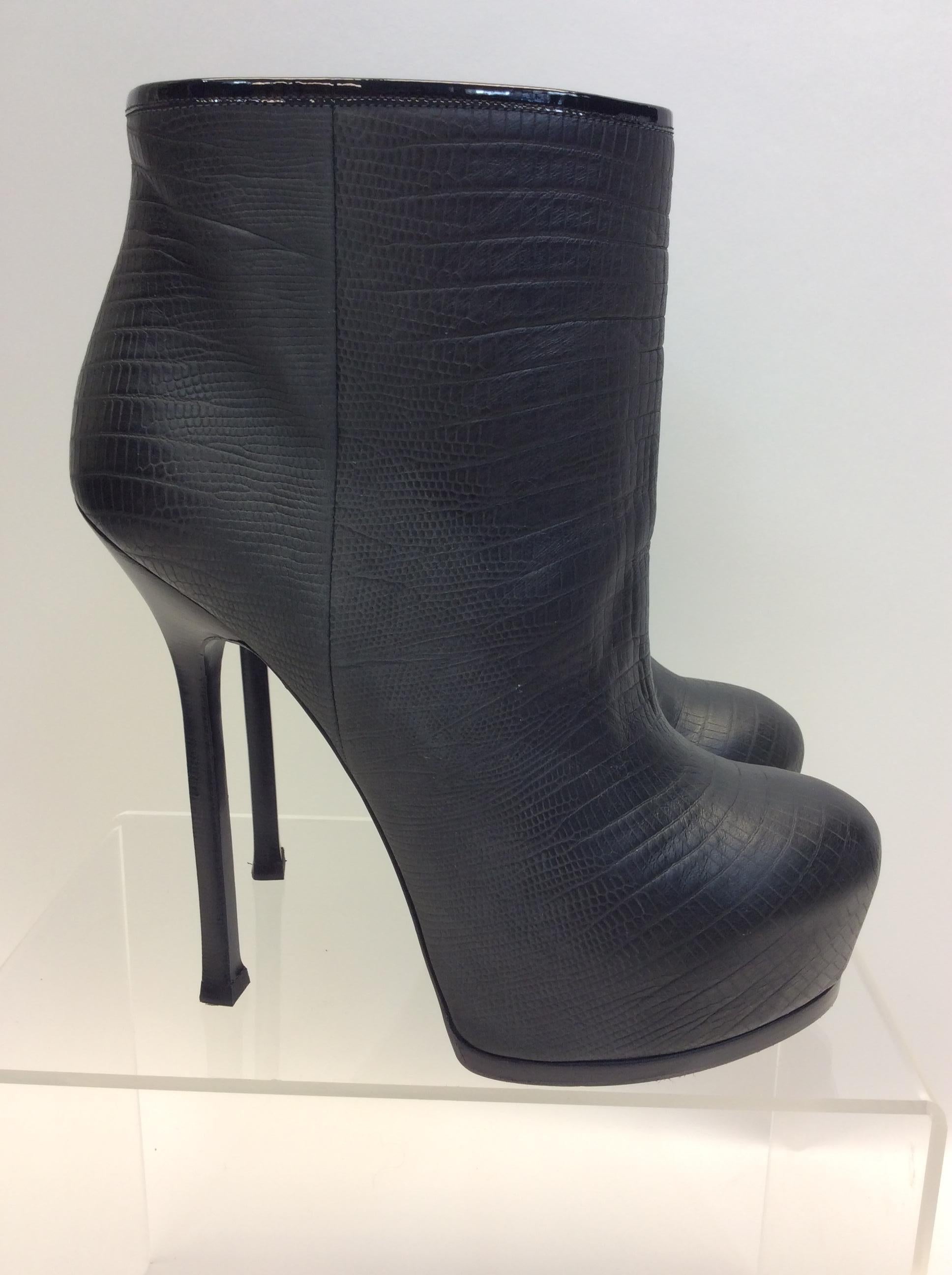 Women's Yves Saint Laurent Black Leather Bootie For Sale