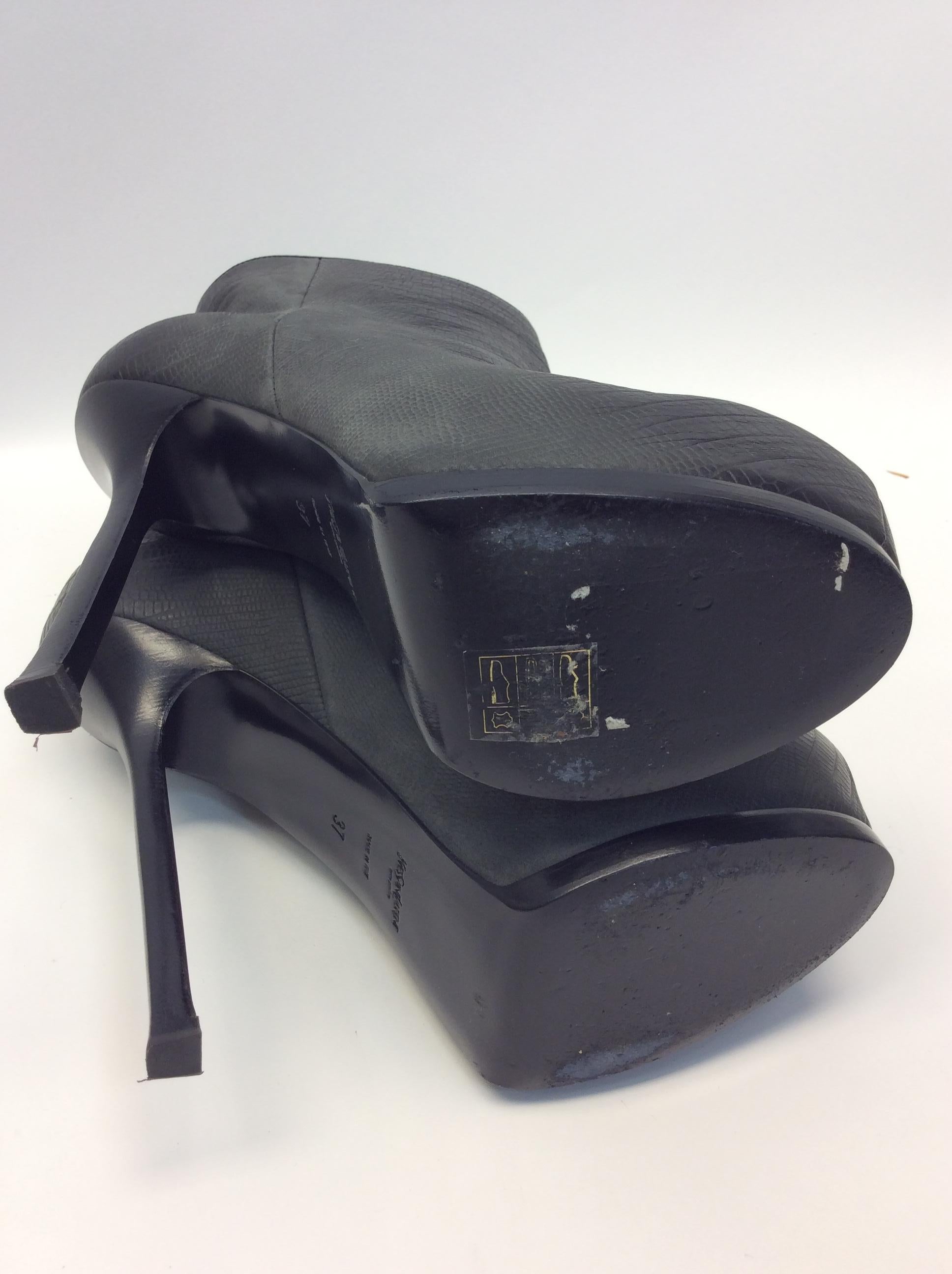 Yves Saint Laurent Black Leather Bootie For Sale 3