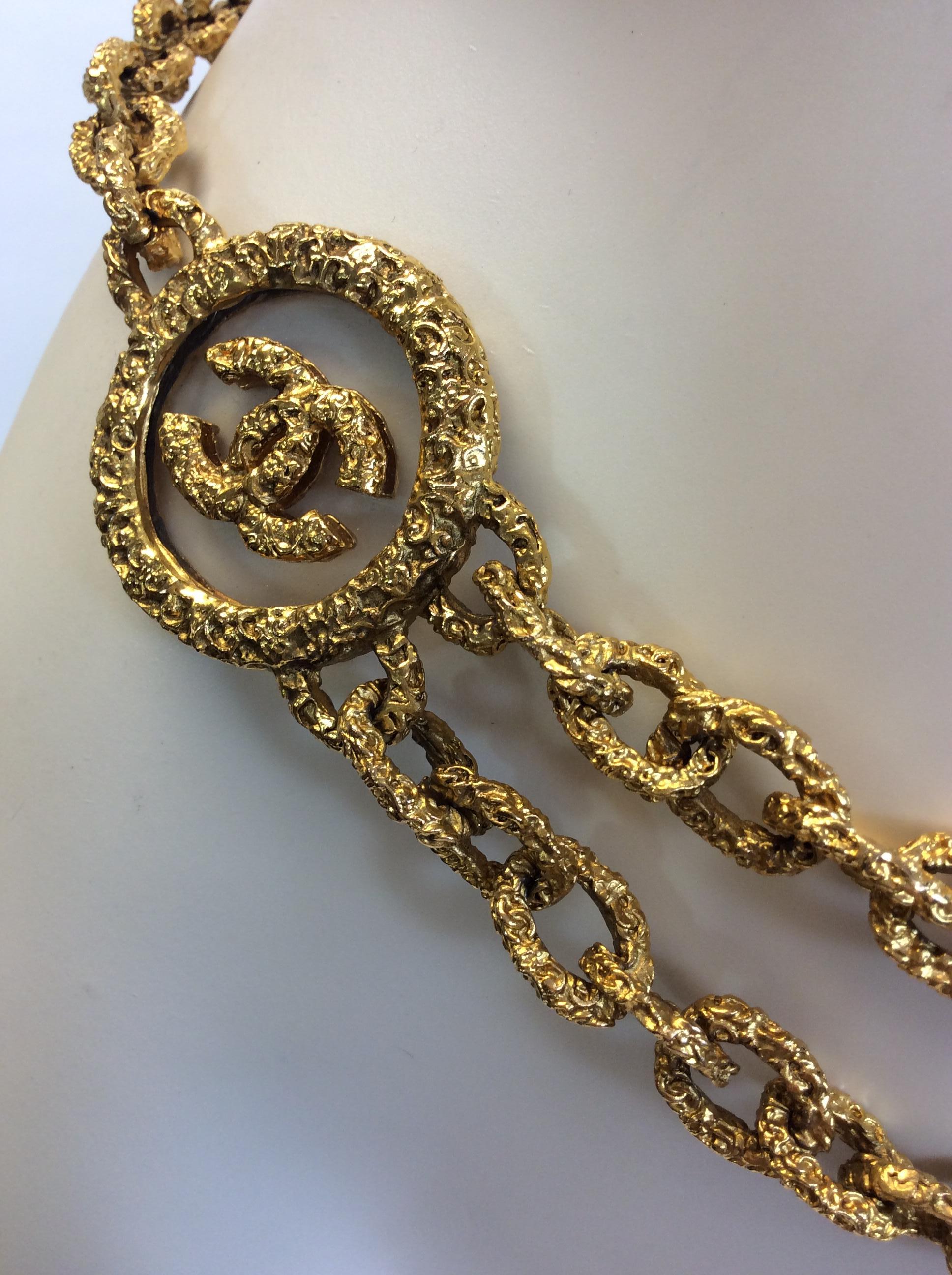 Chanel Gold Tone Belt
$1499
Made in France
Can also be worn as a necklace
36
