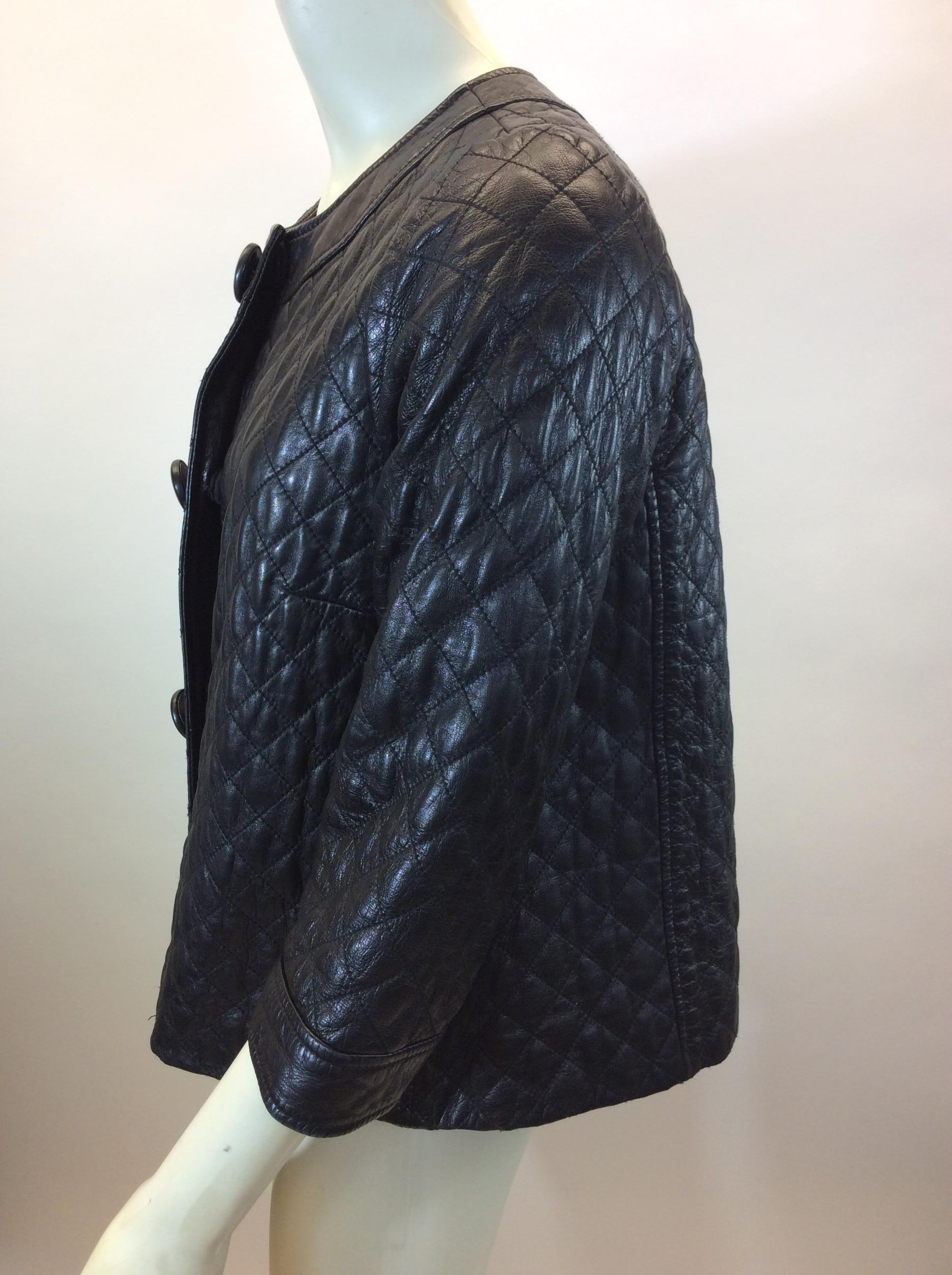 Vince Black Leather Quilted Jacket
$299
Made in China
100% Leather, Lining- 100% Acetate
Size 6
Length 22