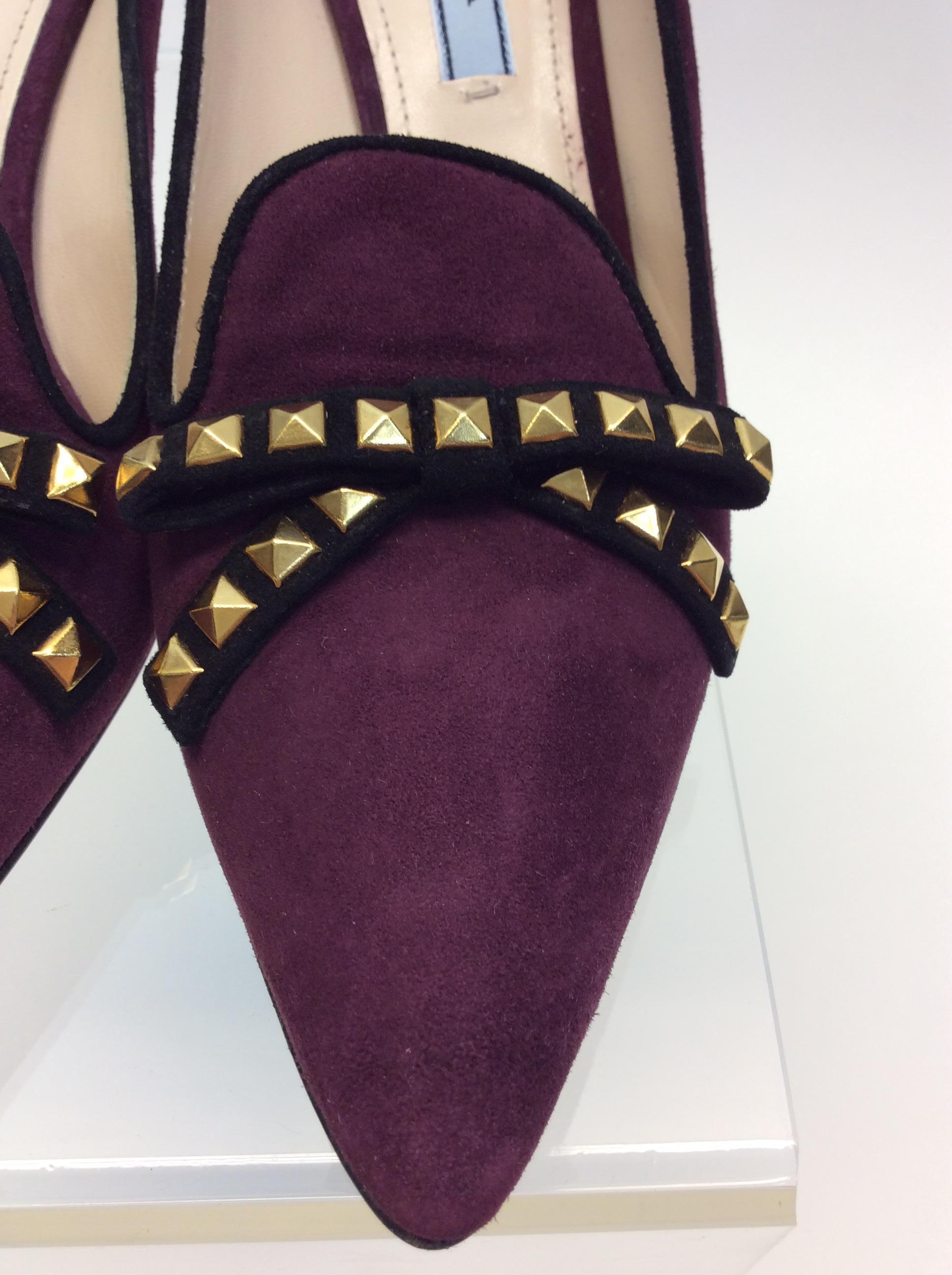 Prada Burgundy Suede Studded Pump For Sale 4