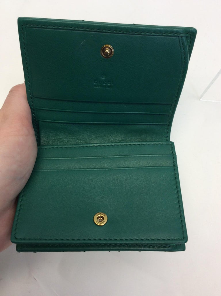 Gucci Green Chevron Leather Wallet For Sale at 1stDibs