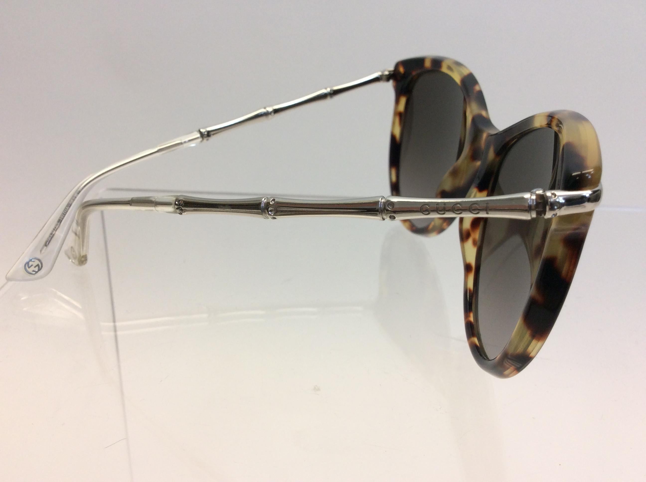 Gucci Tortoise and Silver Sunglasses In Good Condition For Sale In Narberth, PA