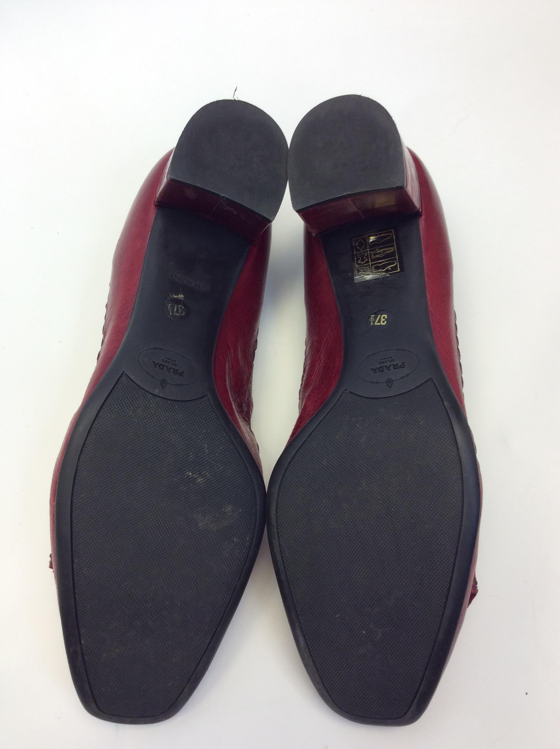 Prada Burgundy Leather Bow Heels For Sale 3