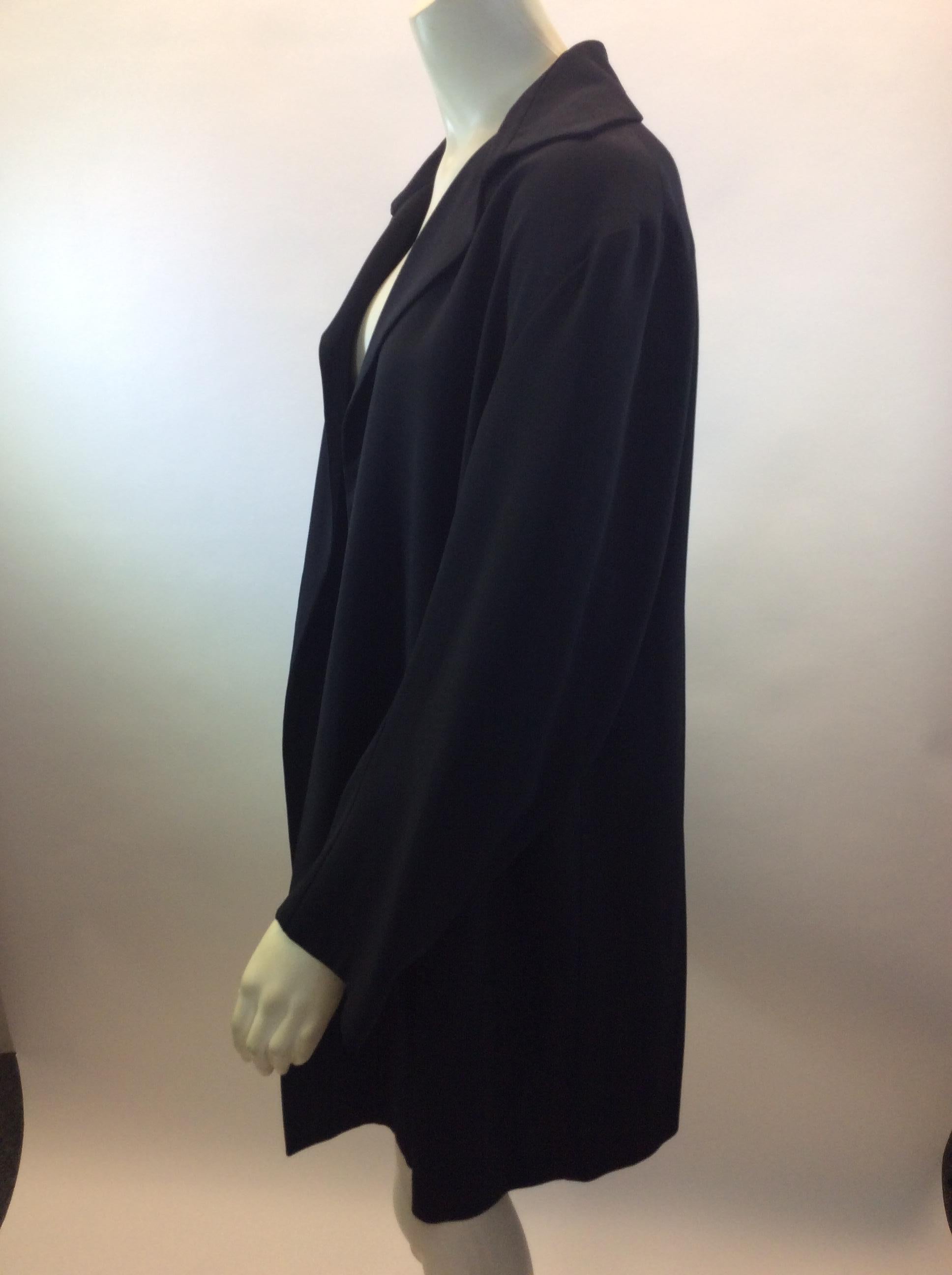 Yohji Yamamoto Black Jacket with Zipper Detail
$399
Made in Japan
100% Wool
Size Medium
Length 34