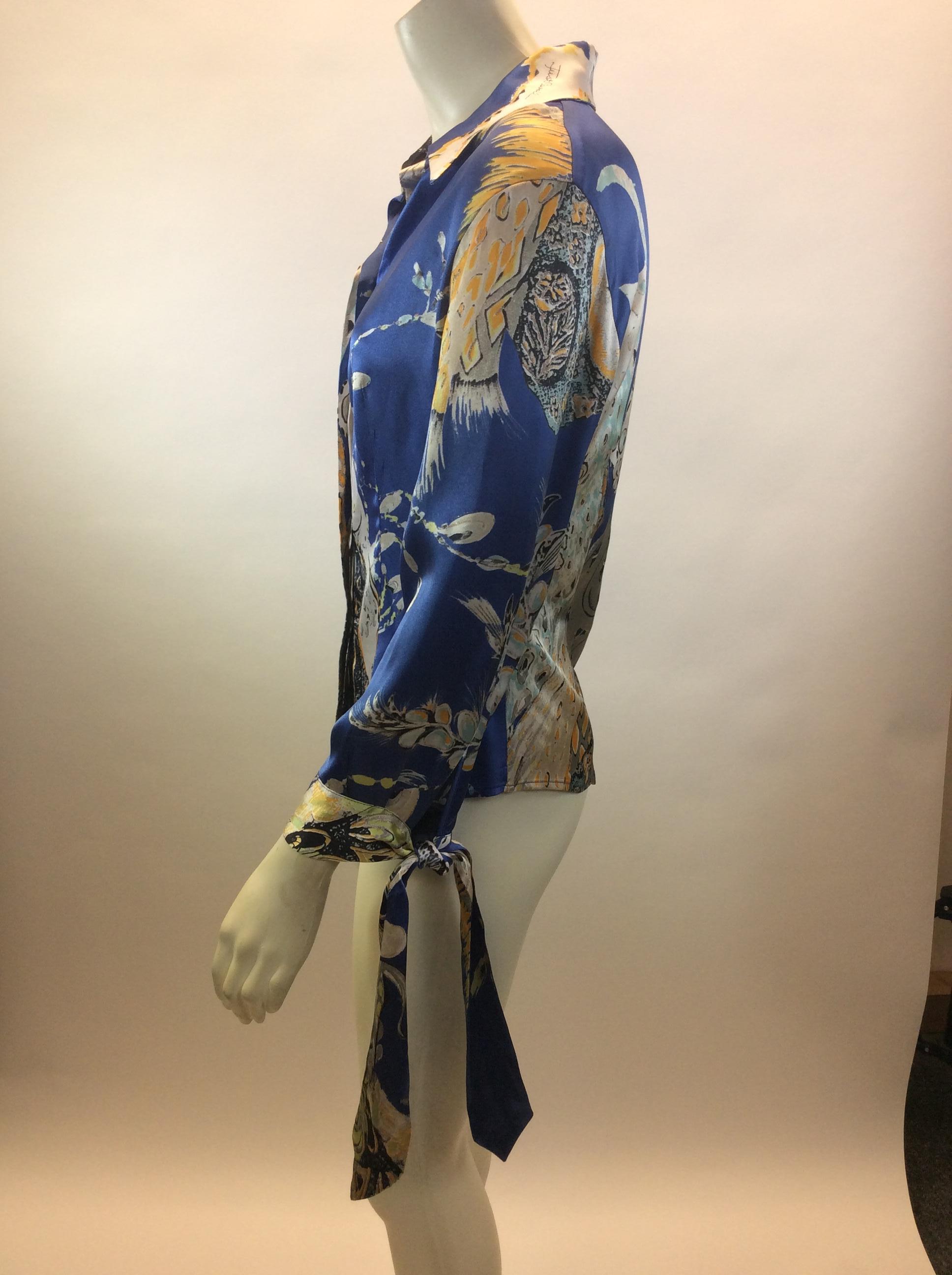 Roberto Cavalli Blue Print Silk Blouse
$199
Made in Italy
93% Silk, 7% Elastane
Size 42
Length 22.5