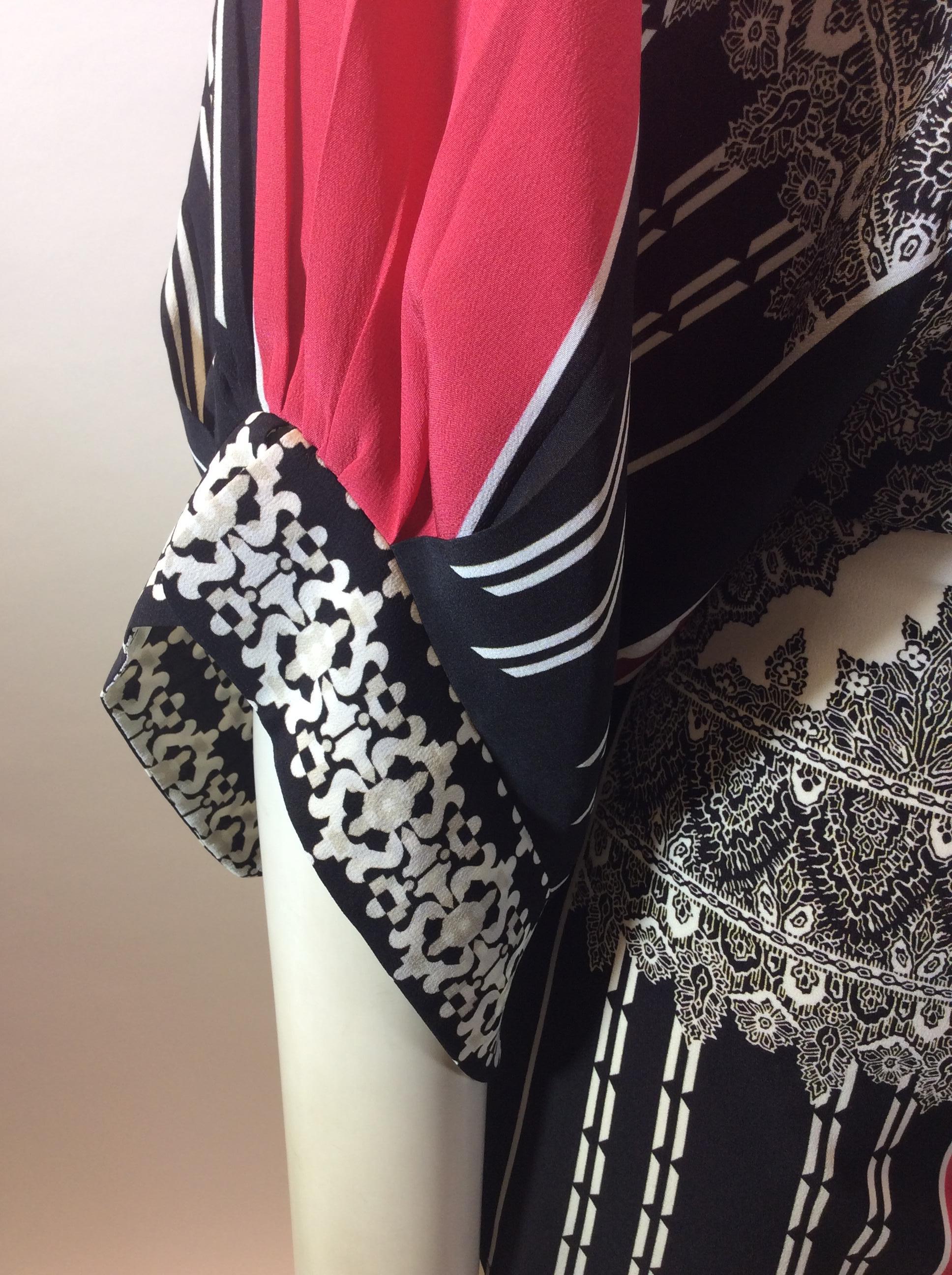 Etro Black, White, and Red Print Silk Blouse For Sale 3
