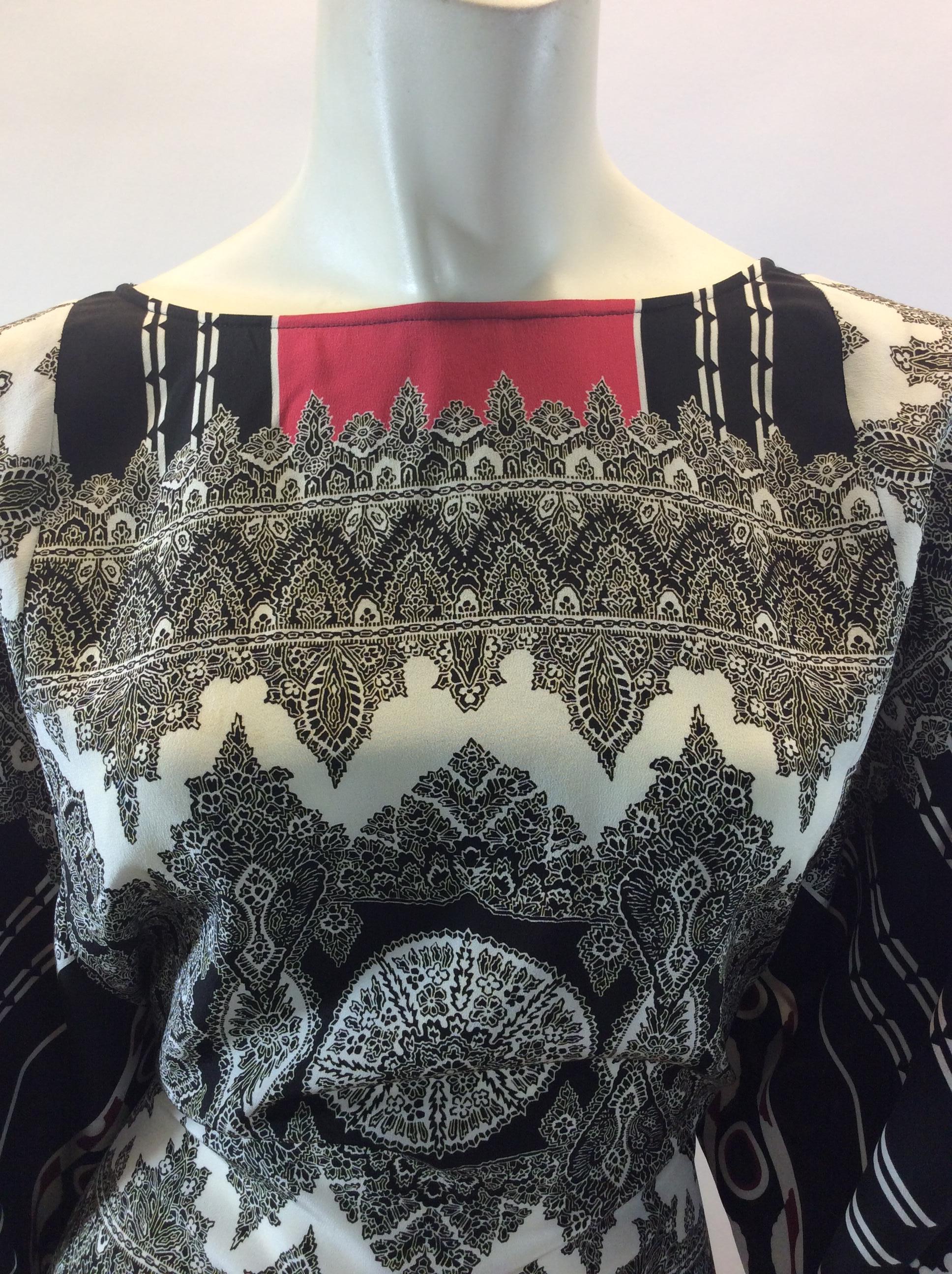 Etro Black, White, and Red Print Silk Blouse For Sale 5